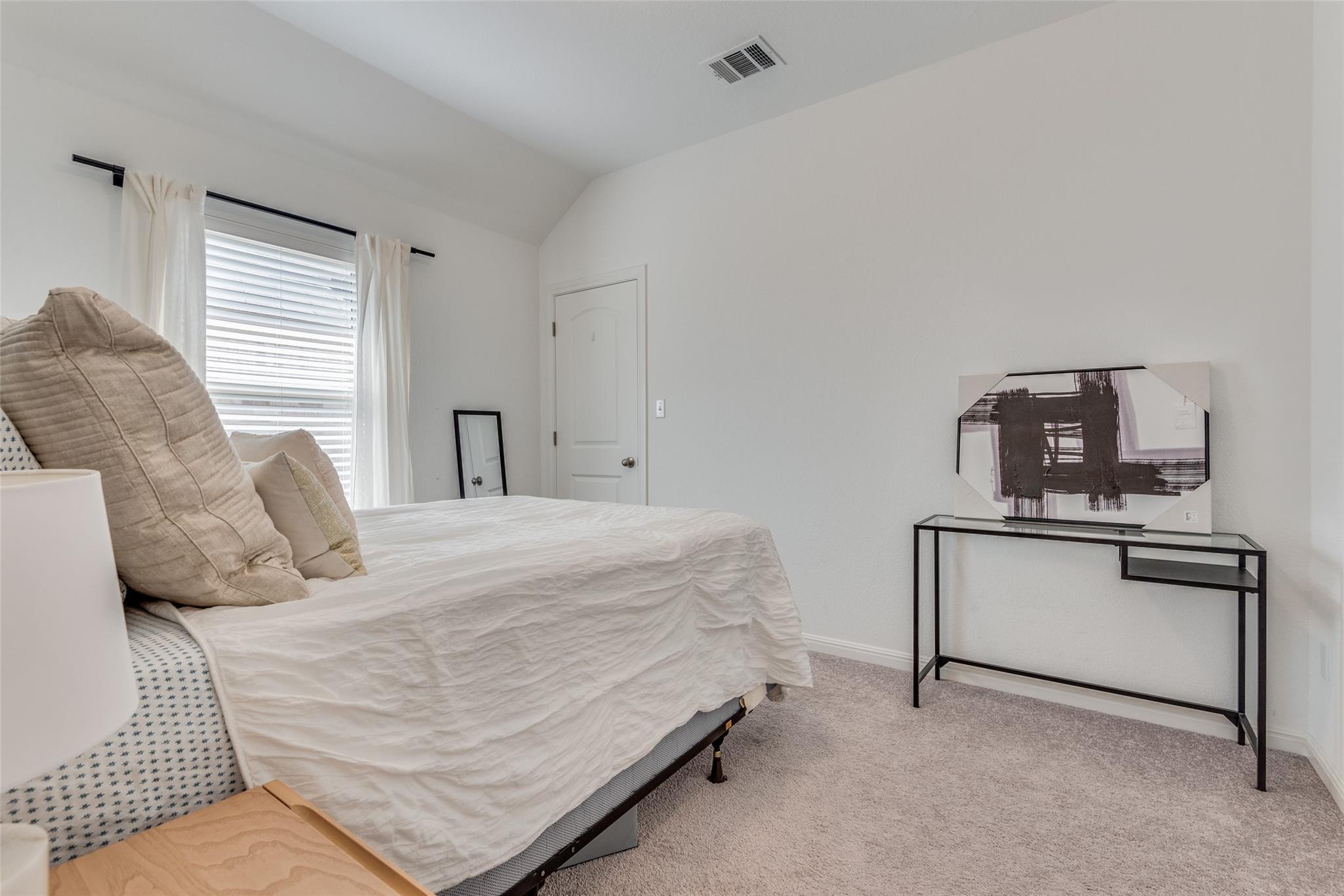 809 S San Marcos St, Manor, TX 78653