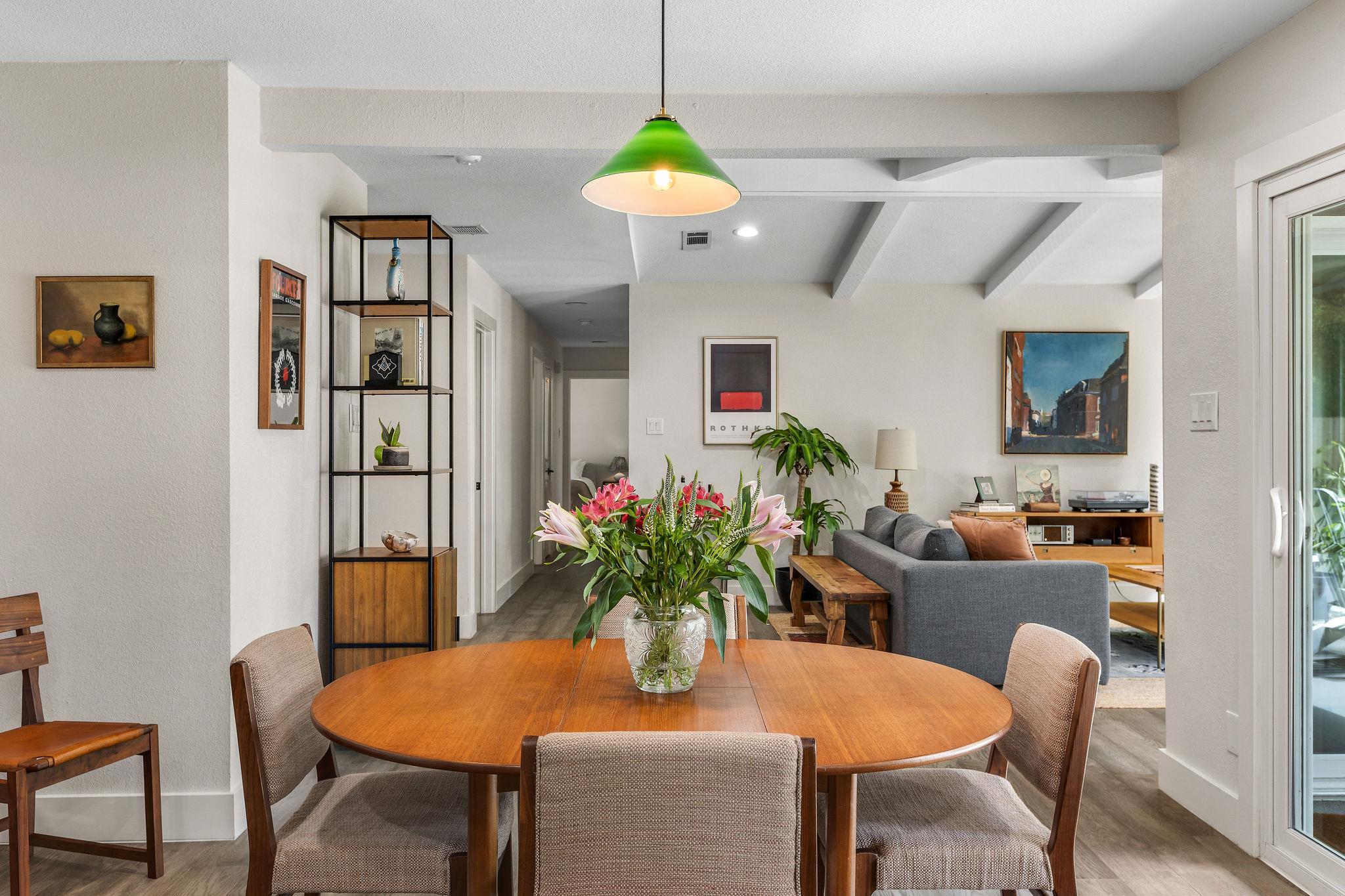 908 Merritt Dr, Lockhart, TX 78644