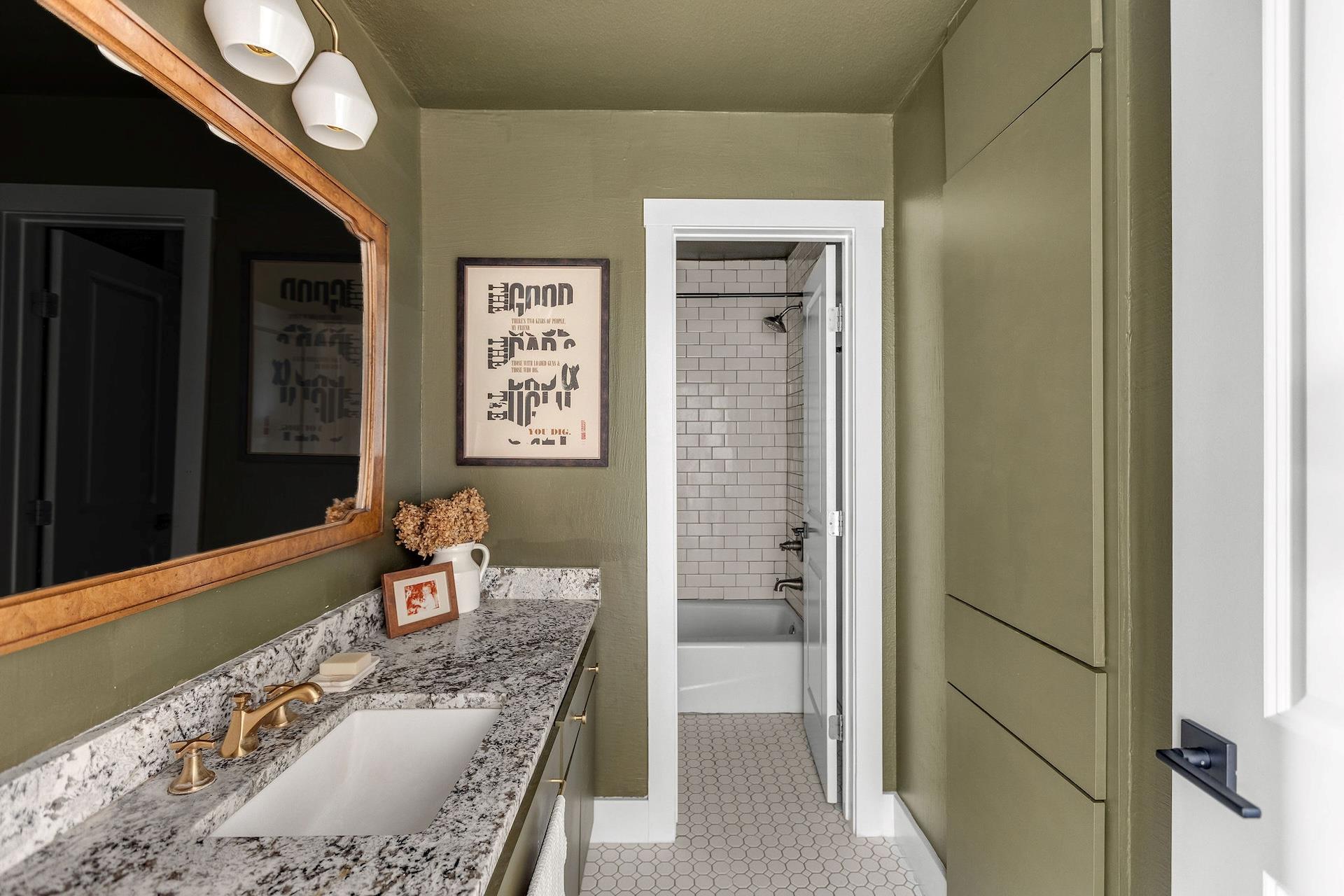 908 Merritt Dr, Lockhart, TX 78644