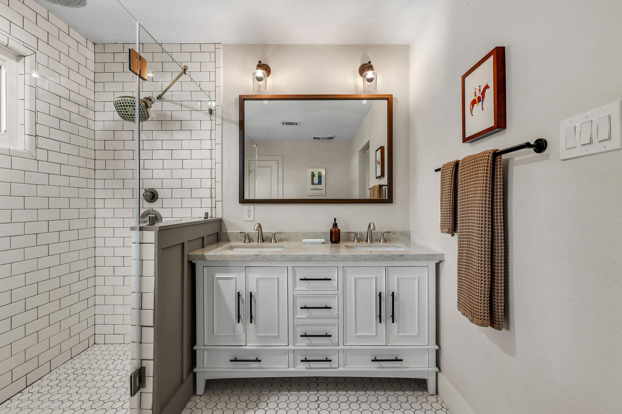 908 Merritt Dr, Lockhart, TX 78644