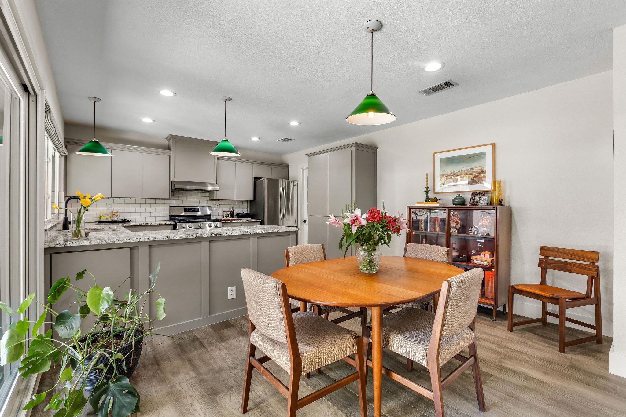 908 Merritt Dr, Lockhart, TX 78644