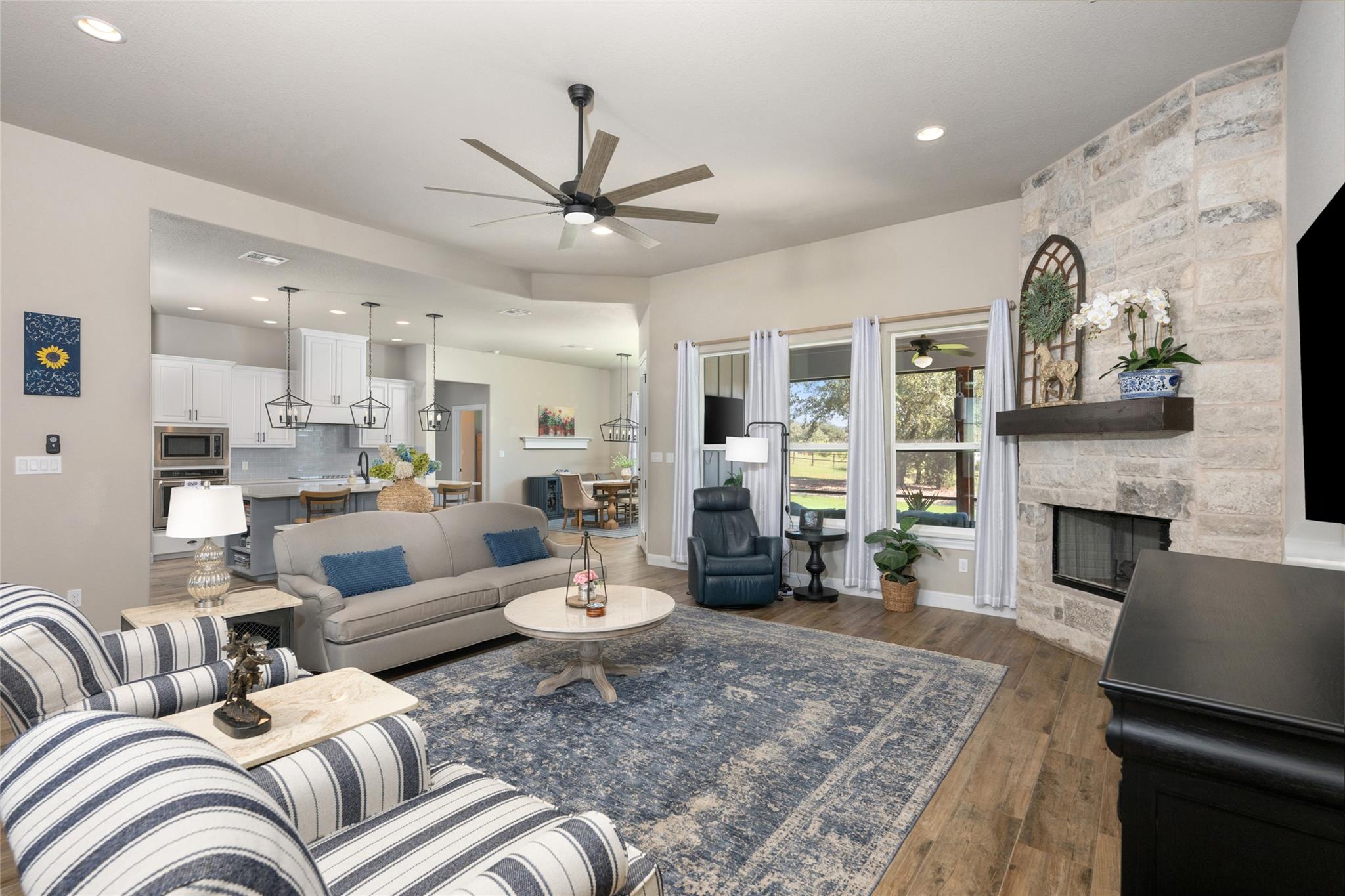 105 Stag Leap Ct, Liberty Hill, TX 78642