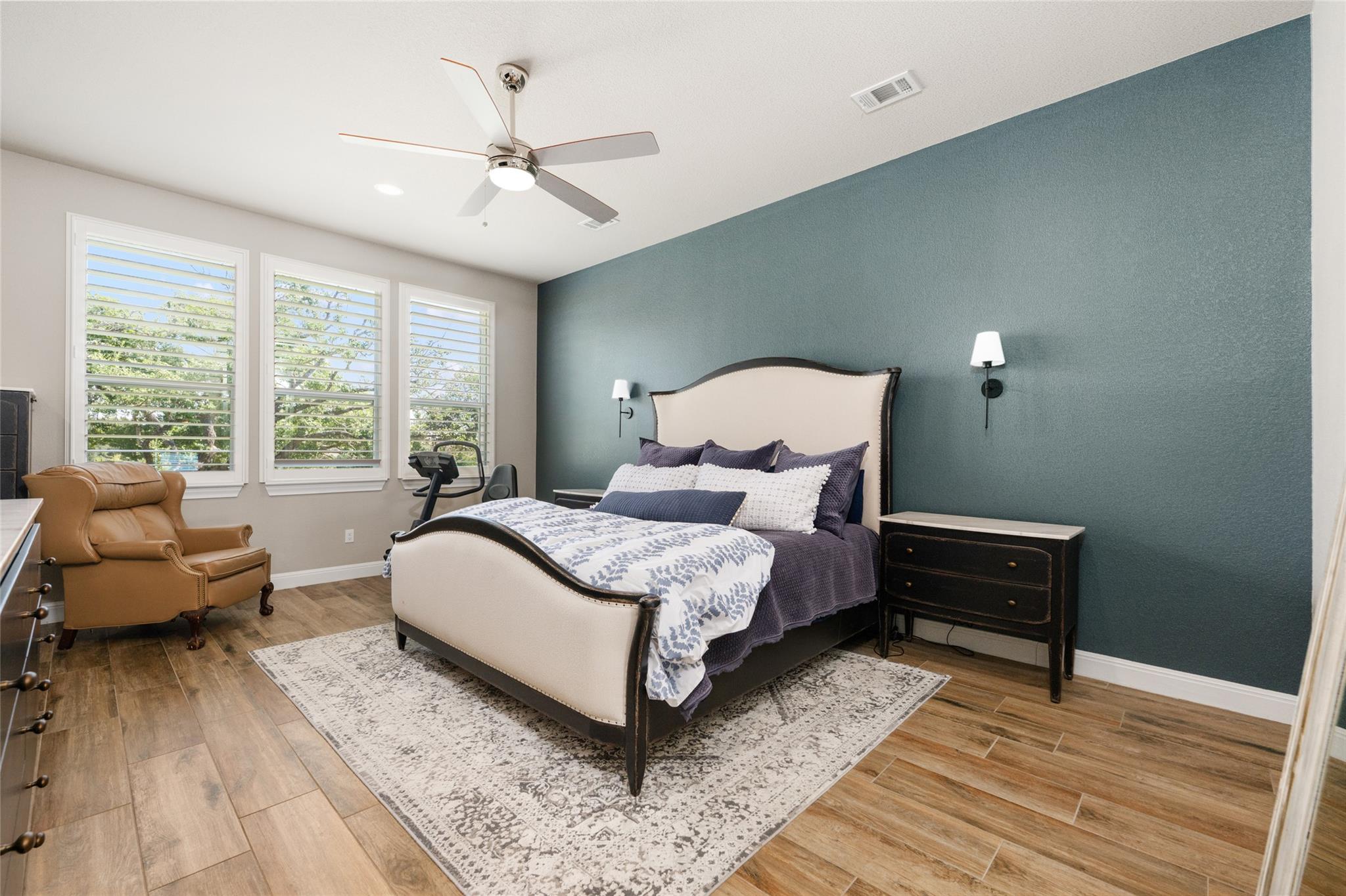 105 Stag Leap Ct, Liberty Hill, TX 78642