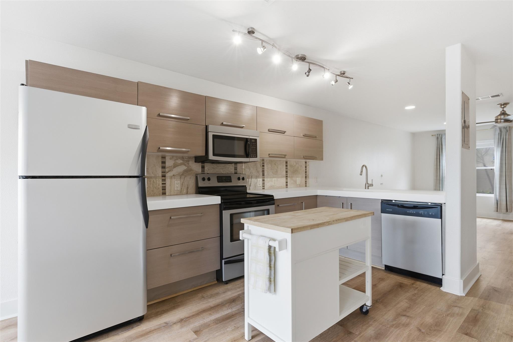 1101 Grove Blvd # 201, Austin, TX 78741