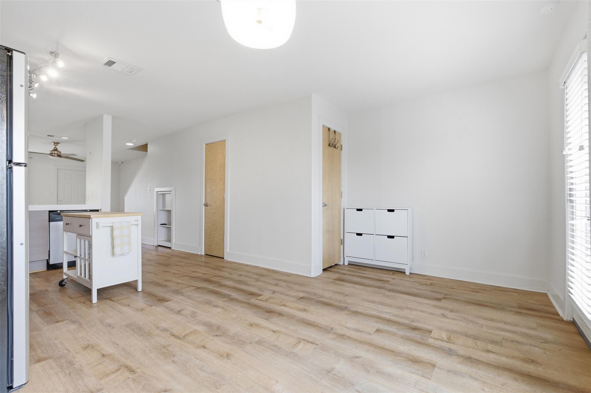 1101 Grove Blvd # 201, Austin, TX 78741