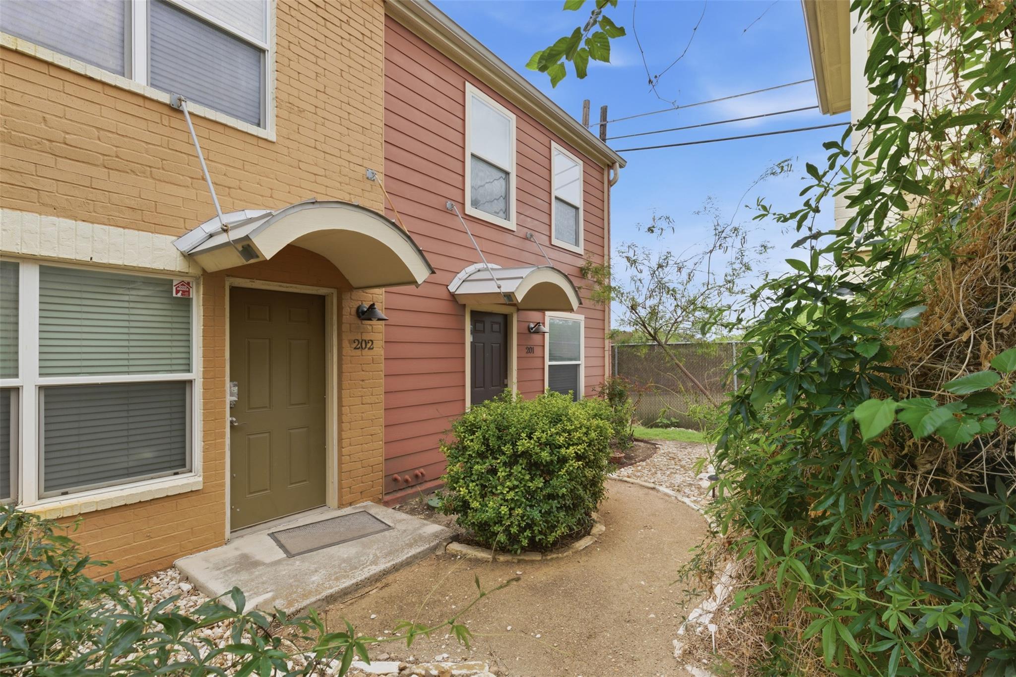 1101 Grove Blvd # 201, Austin, TX 78741