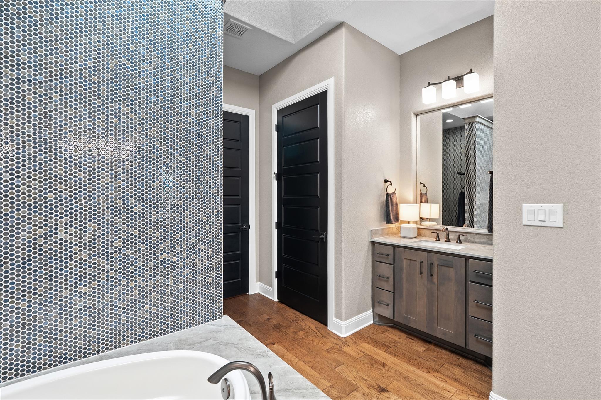 209 E Cimarron Hills Trl E, Georgetown, TX 78628