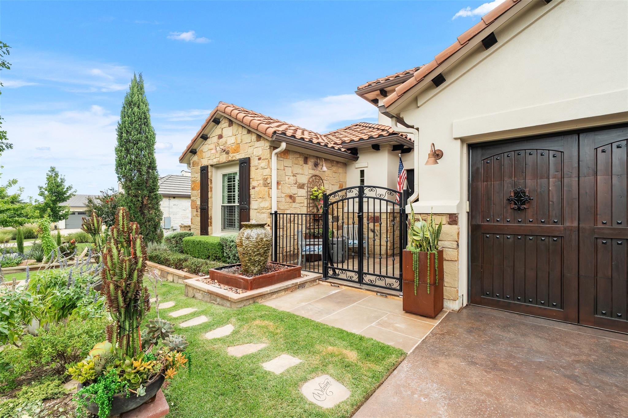 209 E Cimarron Hills Trl E, Georgetown, TX 78628