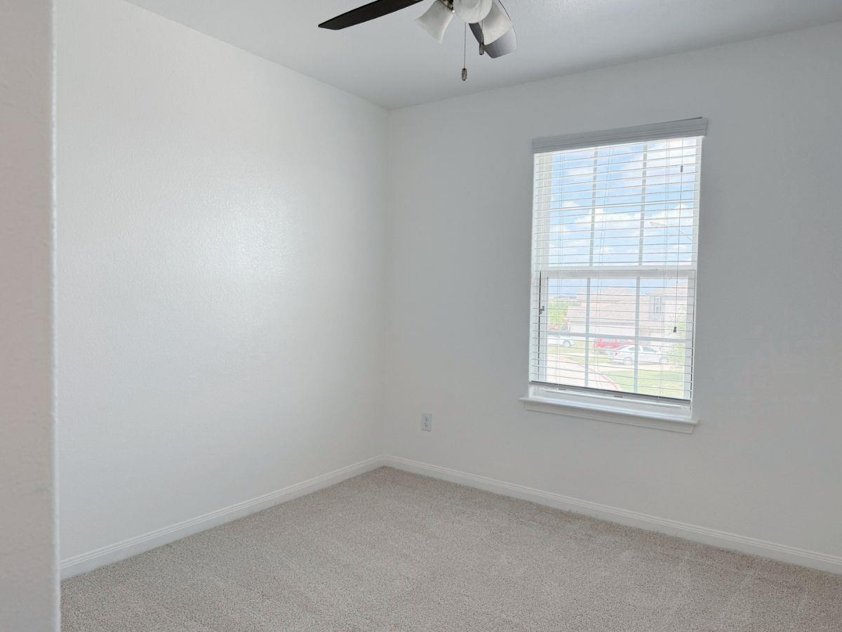 3000 Cressler Ln, Jarrell, TX 76537