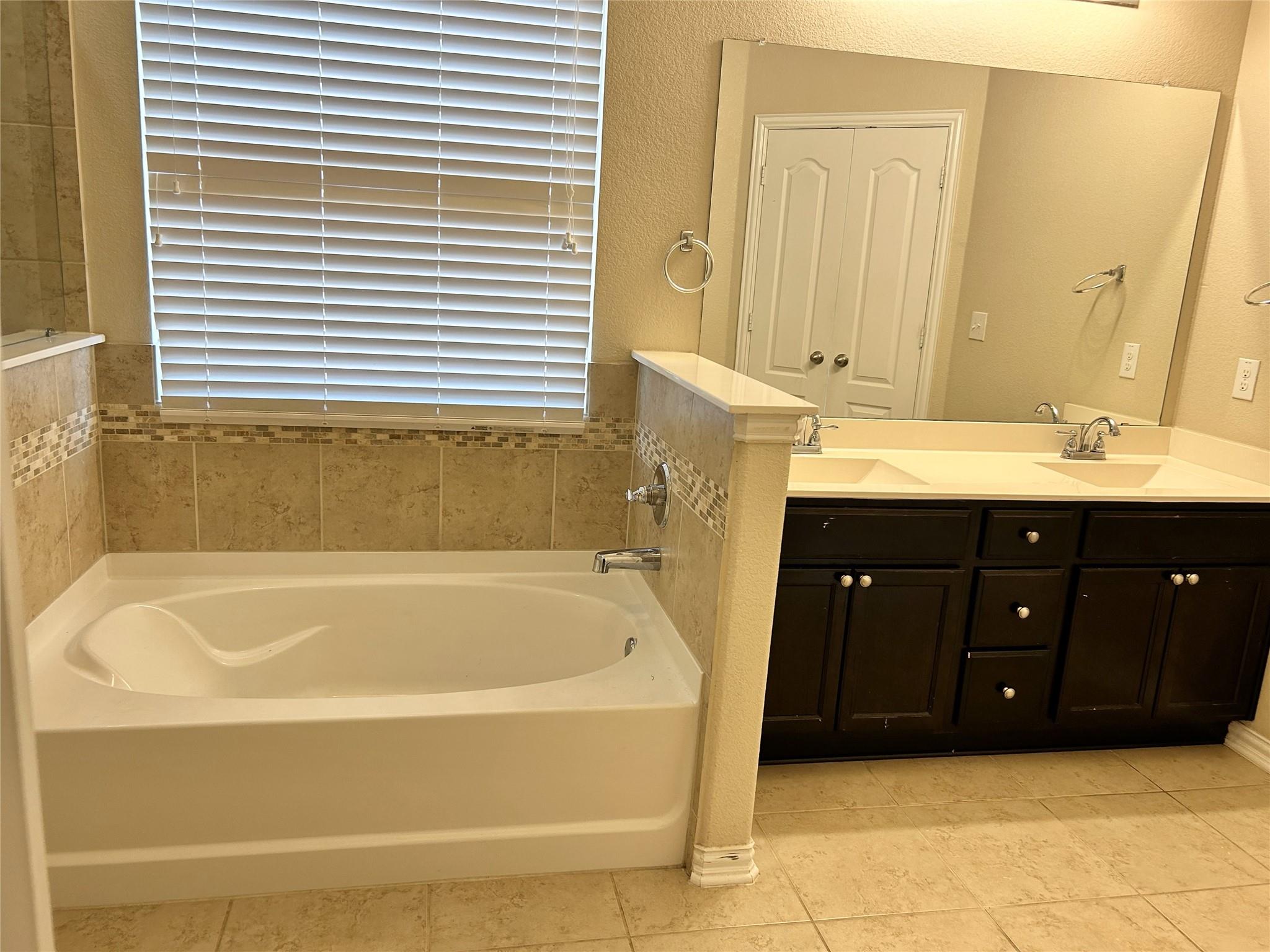 159 Joseph Dr, Buda, TX 78610