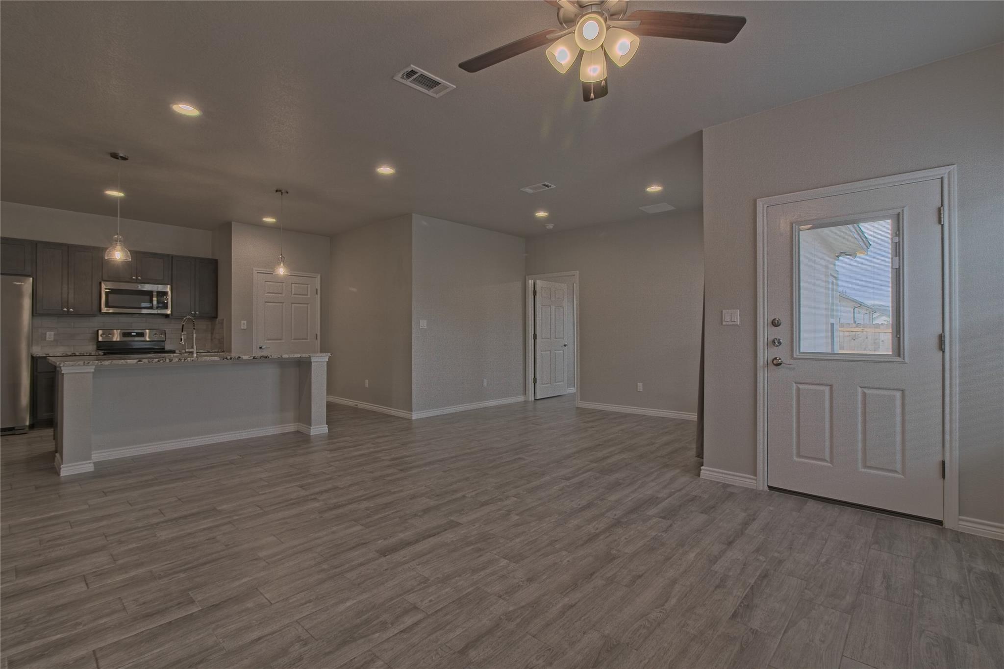 473 CR 306 #B, Jarrell, TX 76537