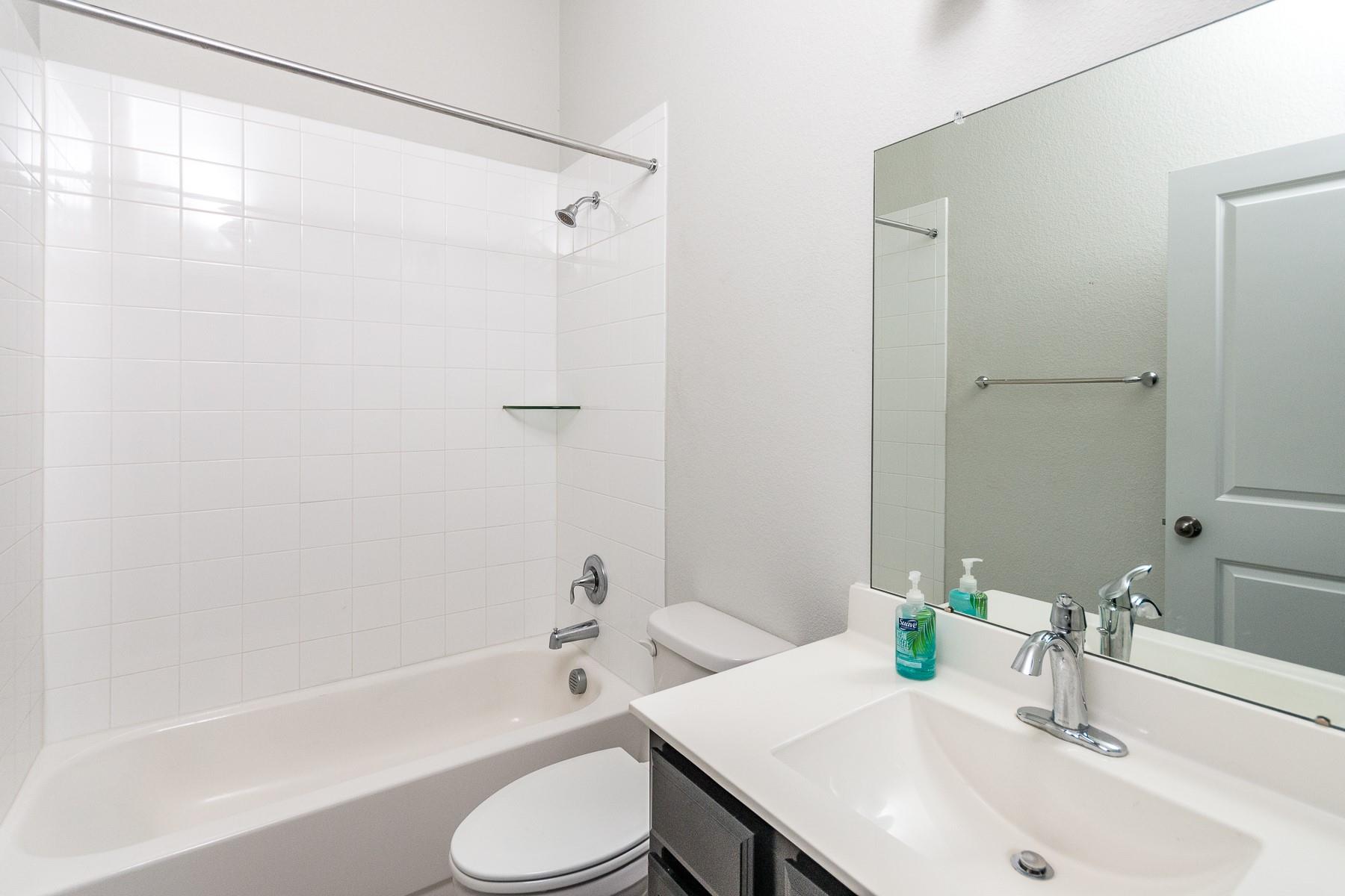 527 Bridgestone Way, Buda, TX 78610