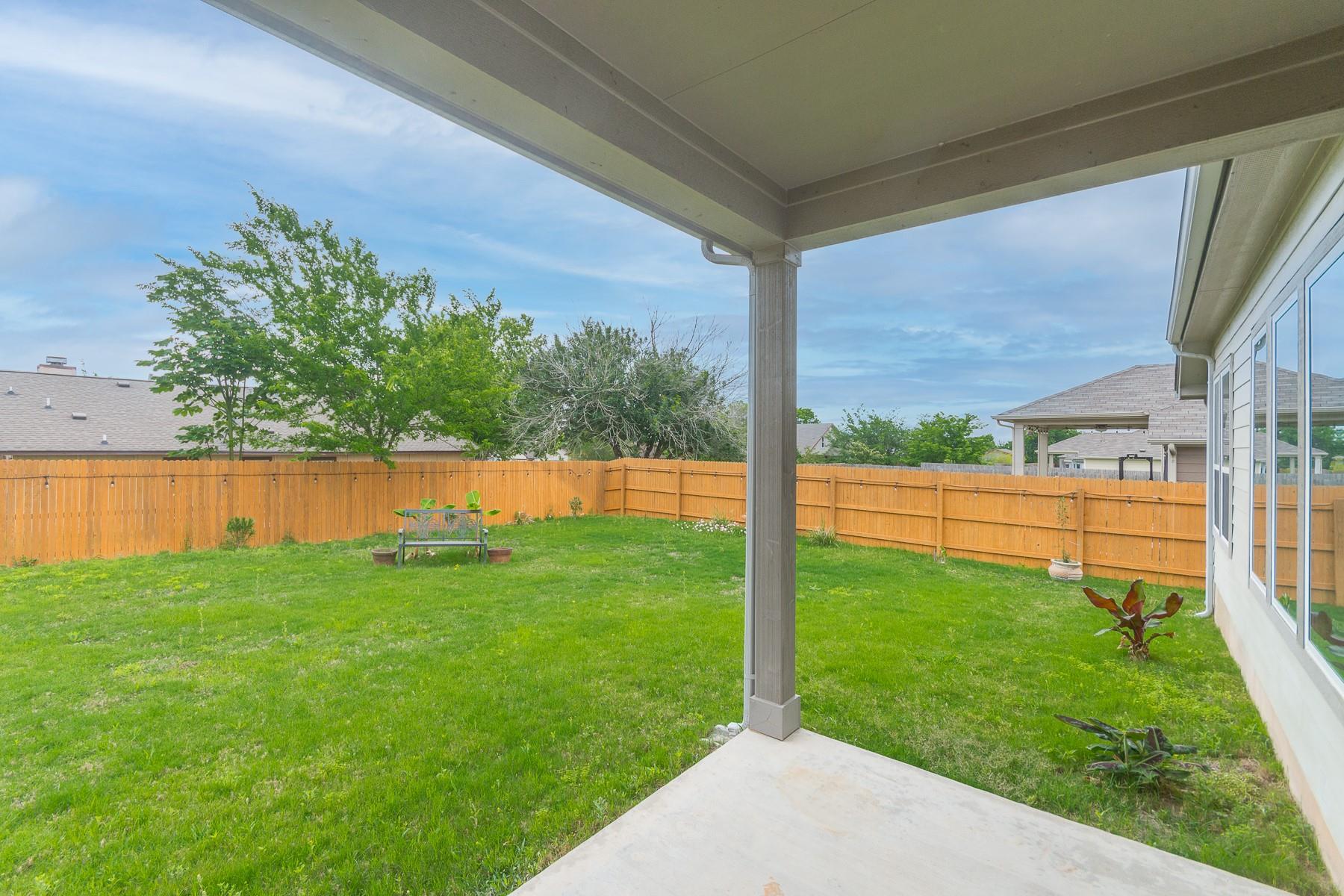 527 Bridgestone Way, Buda, TX 78610