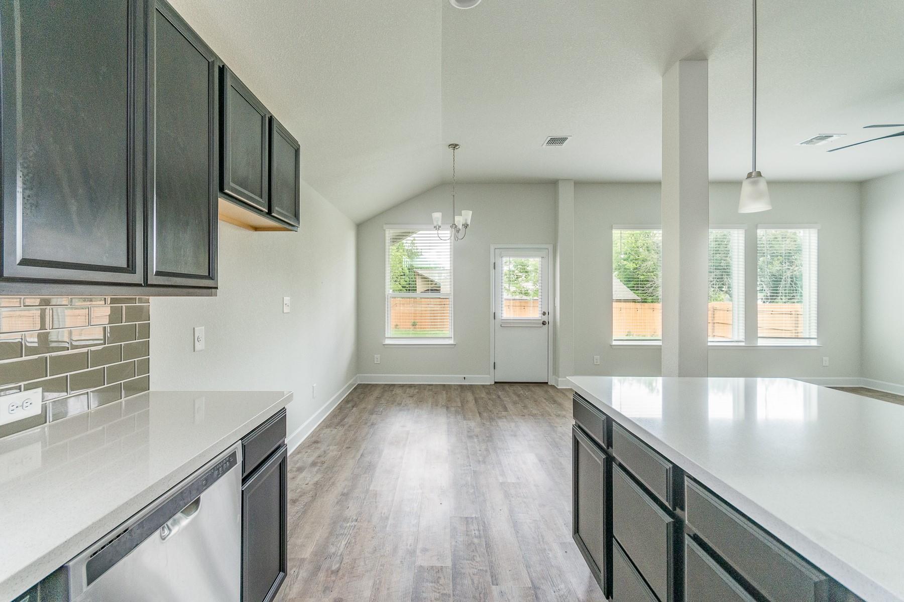 527 Bridgestone Way, Buda, TX 78610