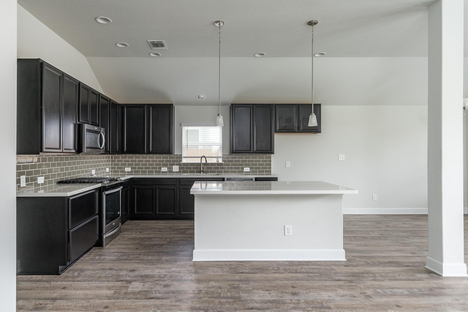 527 Bridgestone Way, Buda, TX 78610