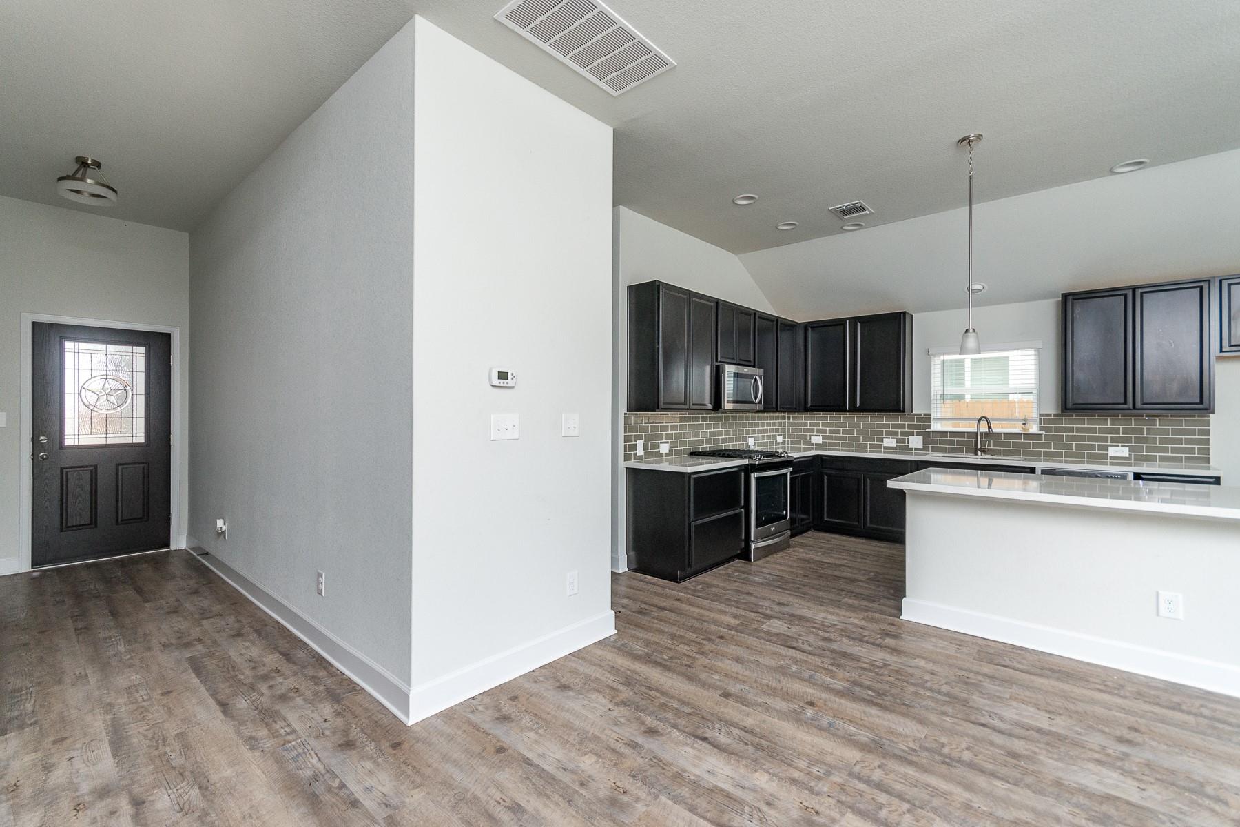 527 Bridgestone Way, Buda, TX 78610