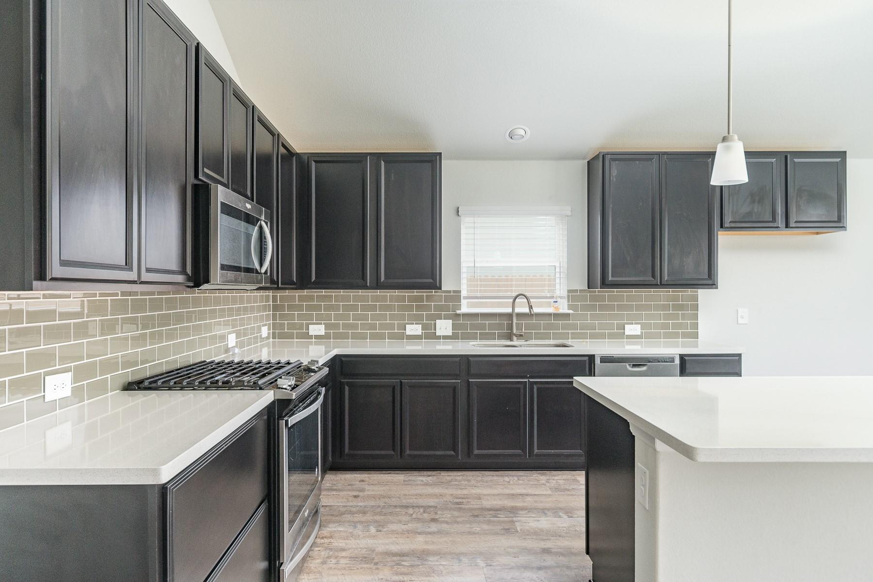 527 Bridgestone Way, Buda, TX 78610