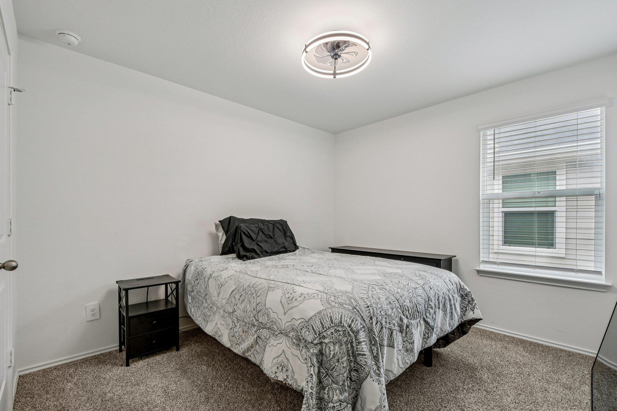 519 Sandringham Loop, Kyle, TX 78640