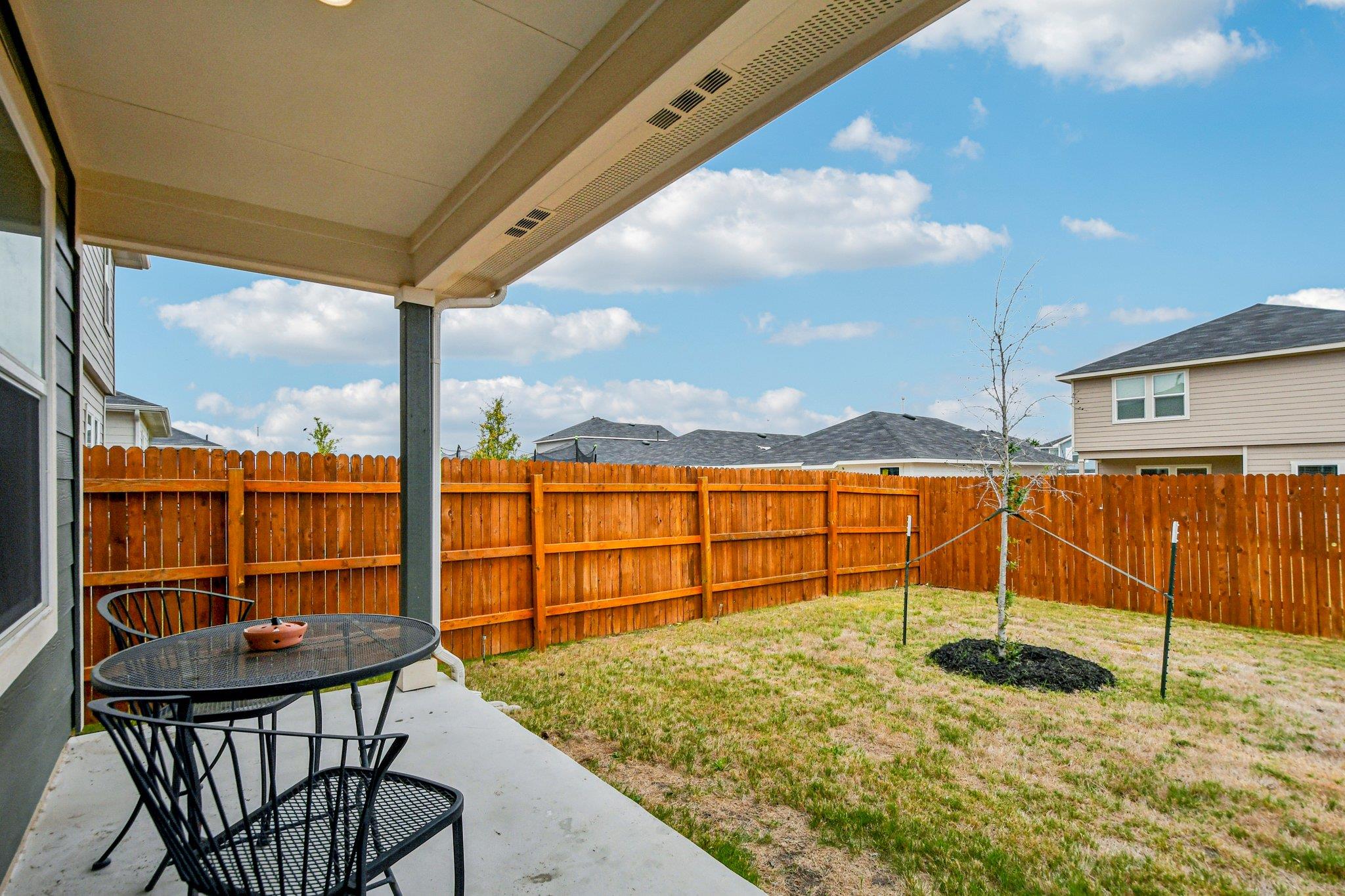 519 Sandringham Loop, Kyle, TX 78640