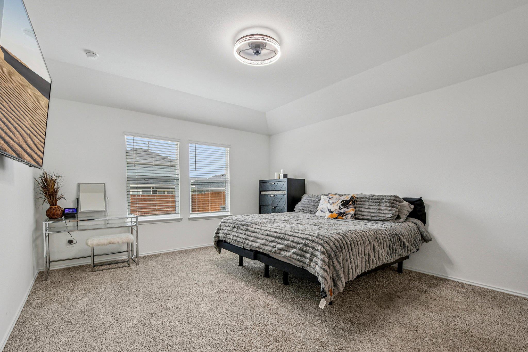 519 Sandringham Loop, Kyle, TX 78640