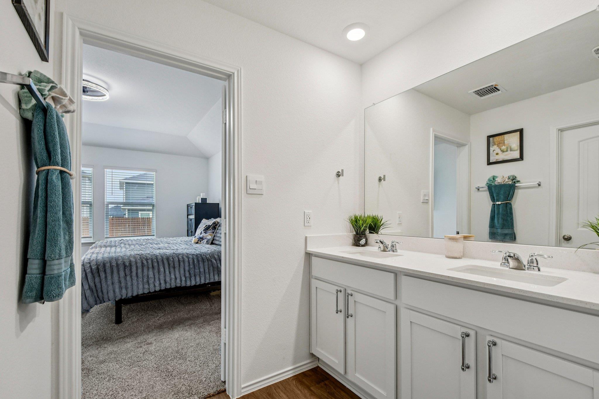 519 Sandringham Loop, Kyle, TX 78640