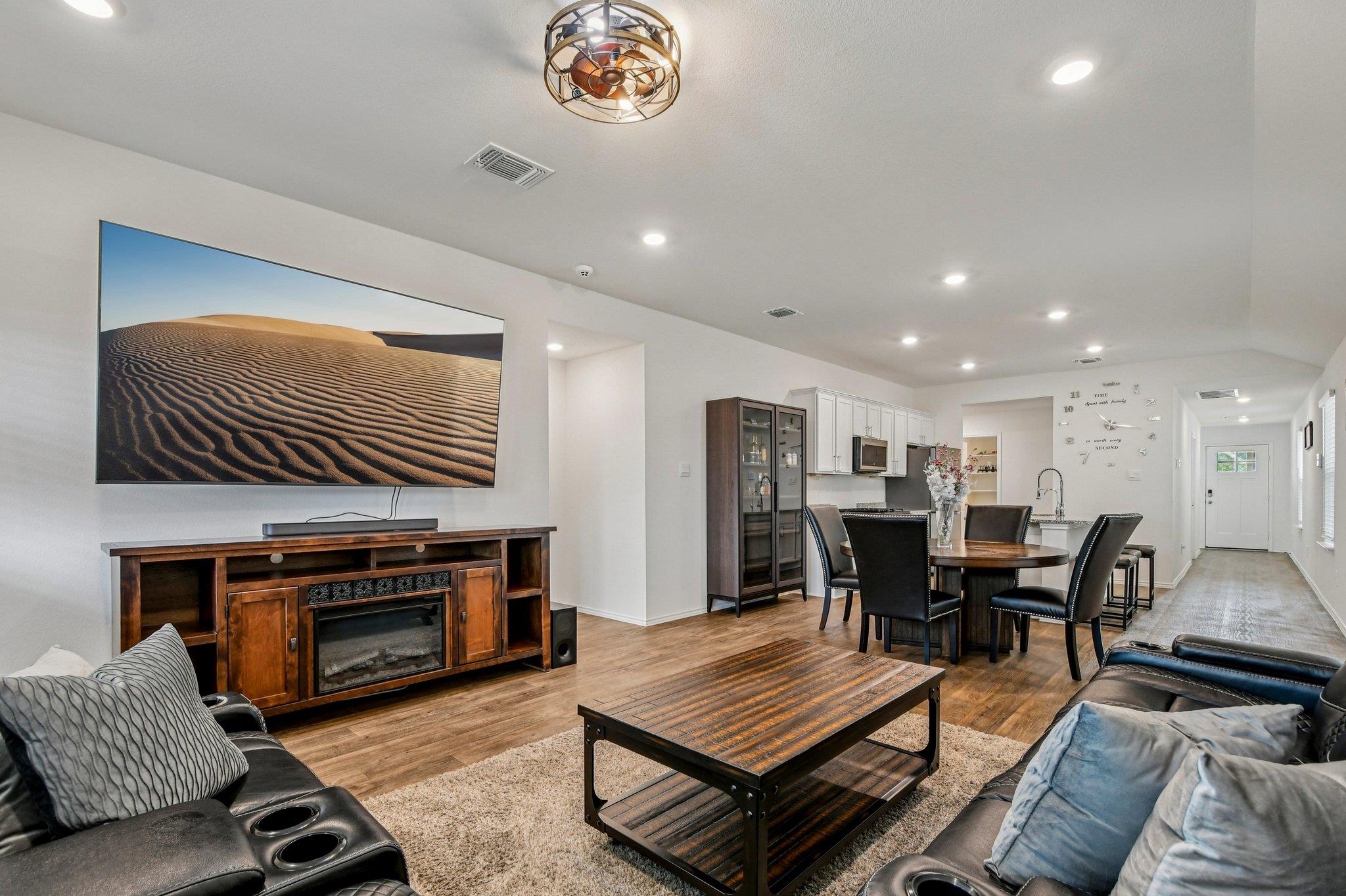 519 Sandringham Loop, Kyle, TX 78640