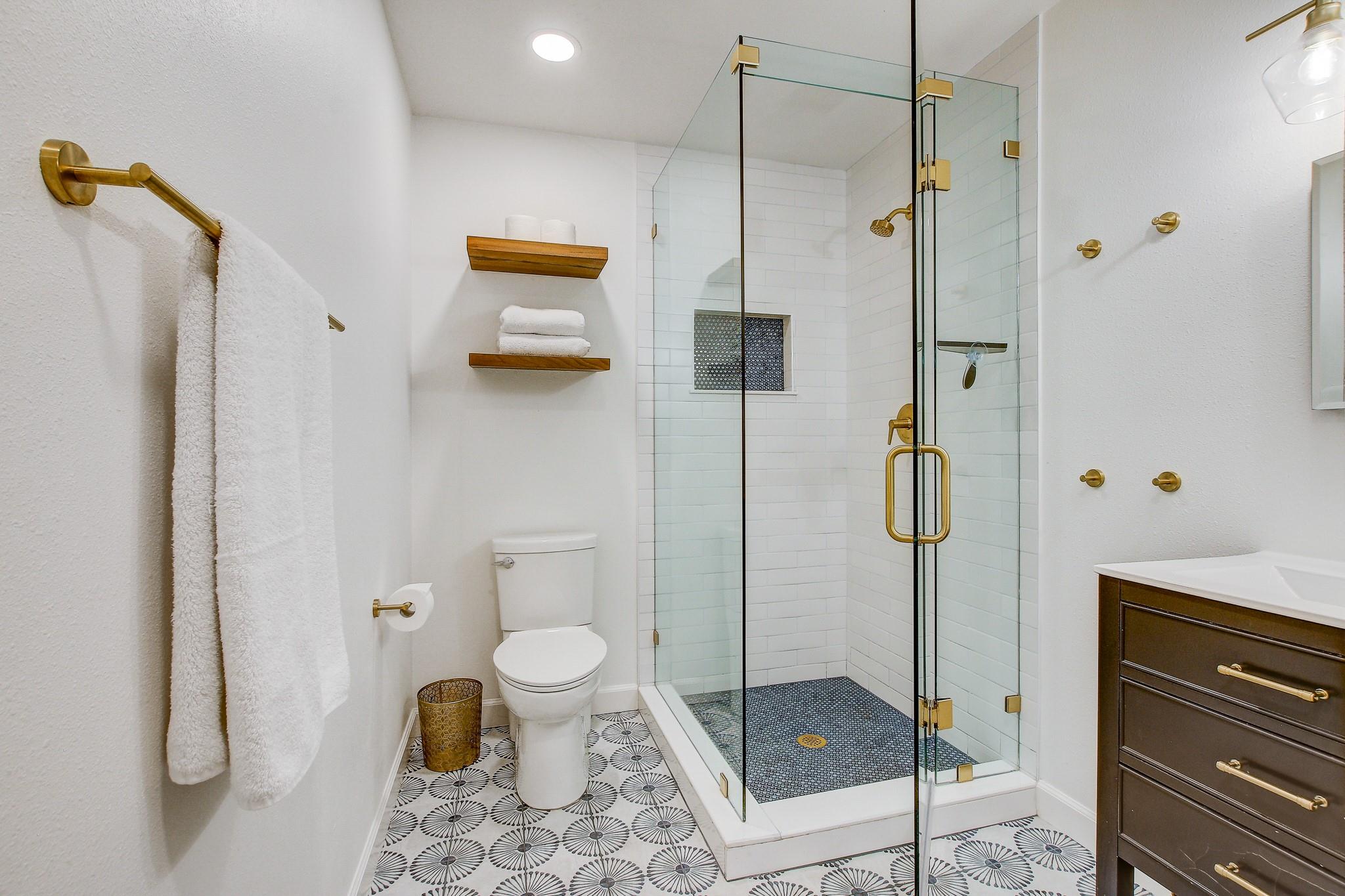 2104 W 10th St, Austin, TX 78703