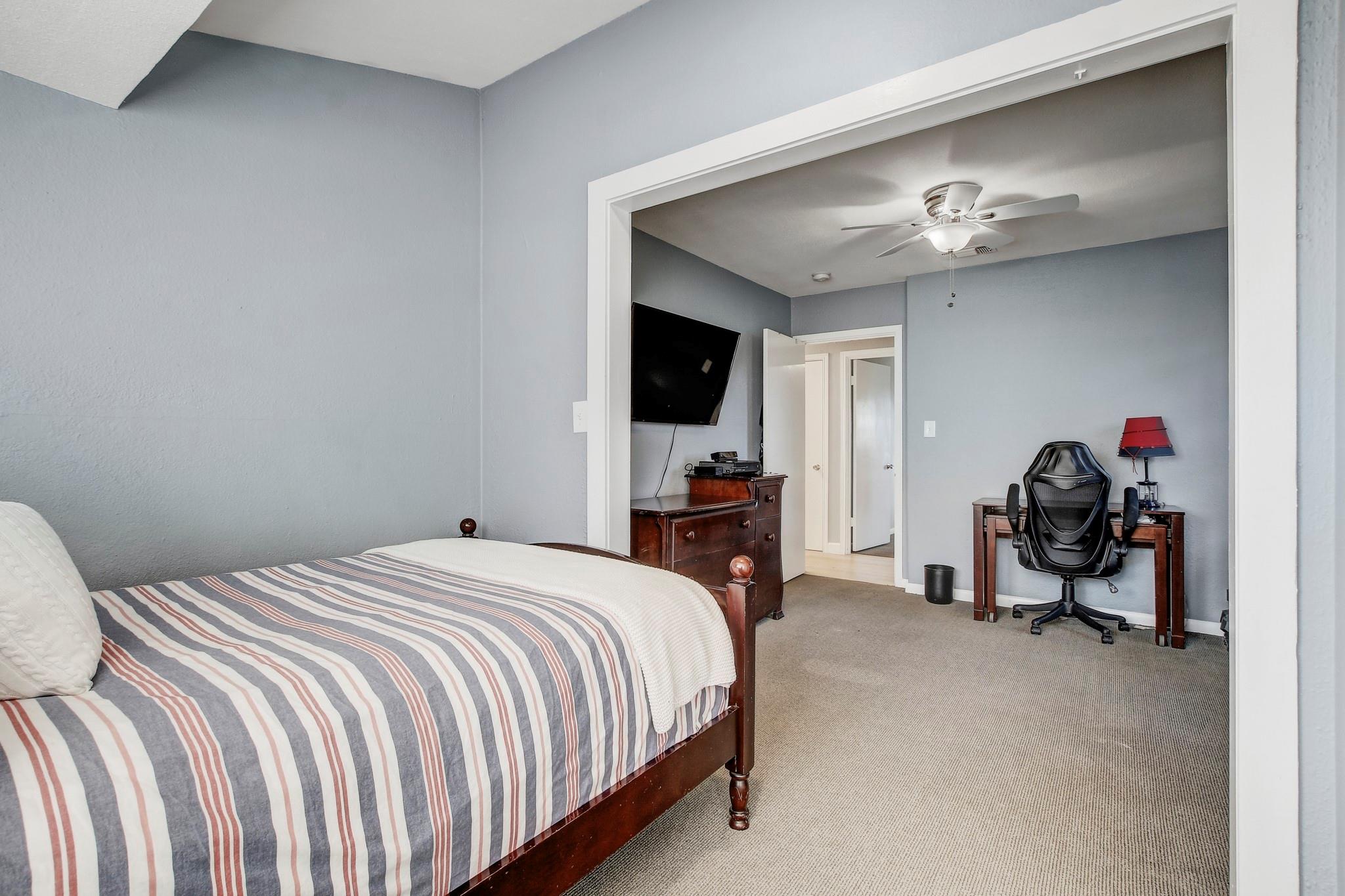 2104 W 10th St, Austin, TX 78703