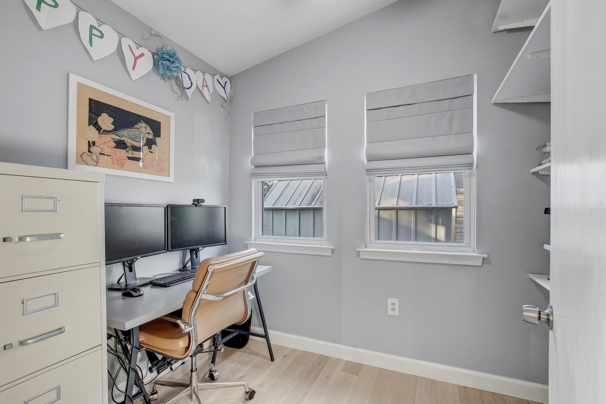 2104 W 10th St, Austin, TX 78703