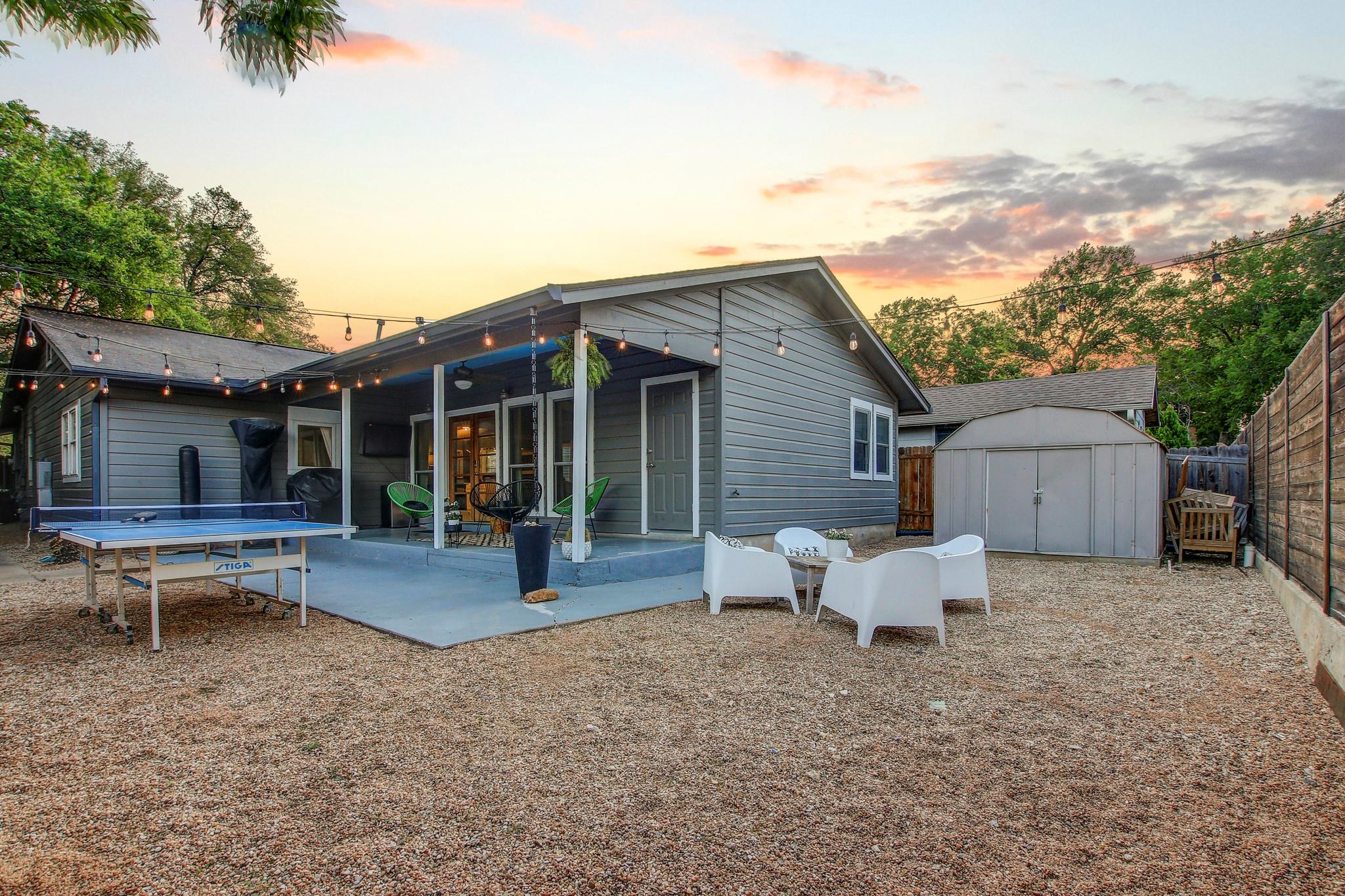 2104 W 10th St, Austin, TX 78703