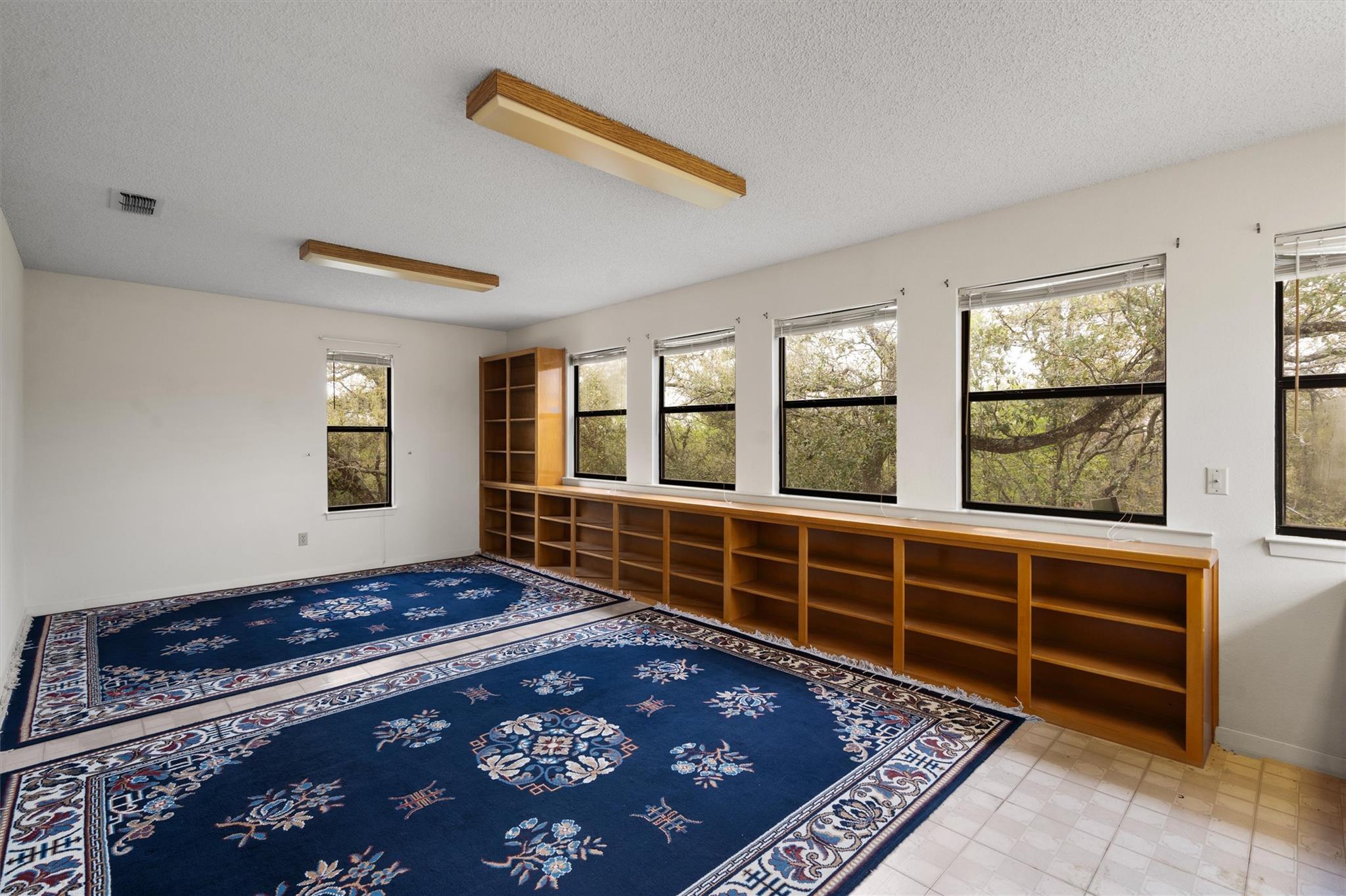 422 Patricia Rd, Georgetown, TX 78628