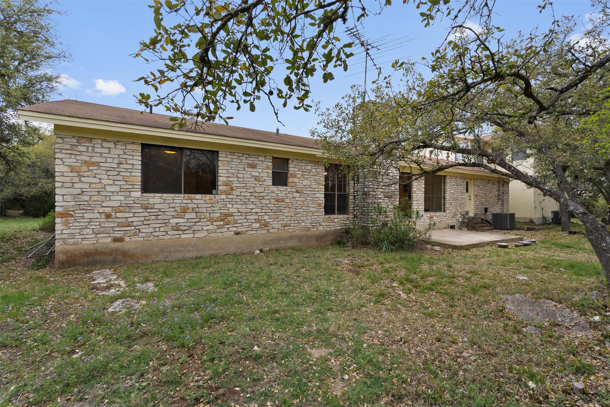 422 Patricia Rd, Georgetown, TX 78628