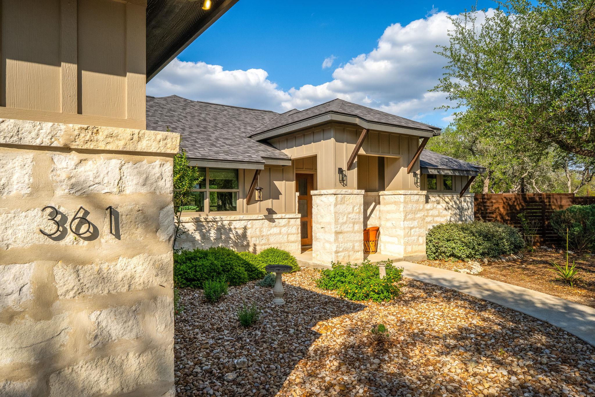 361 Rolling View Ct, Canyon Lake, TX 78133