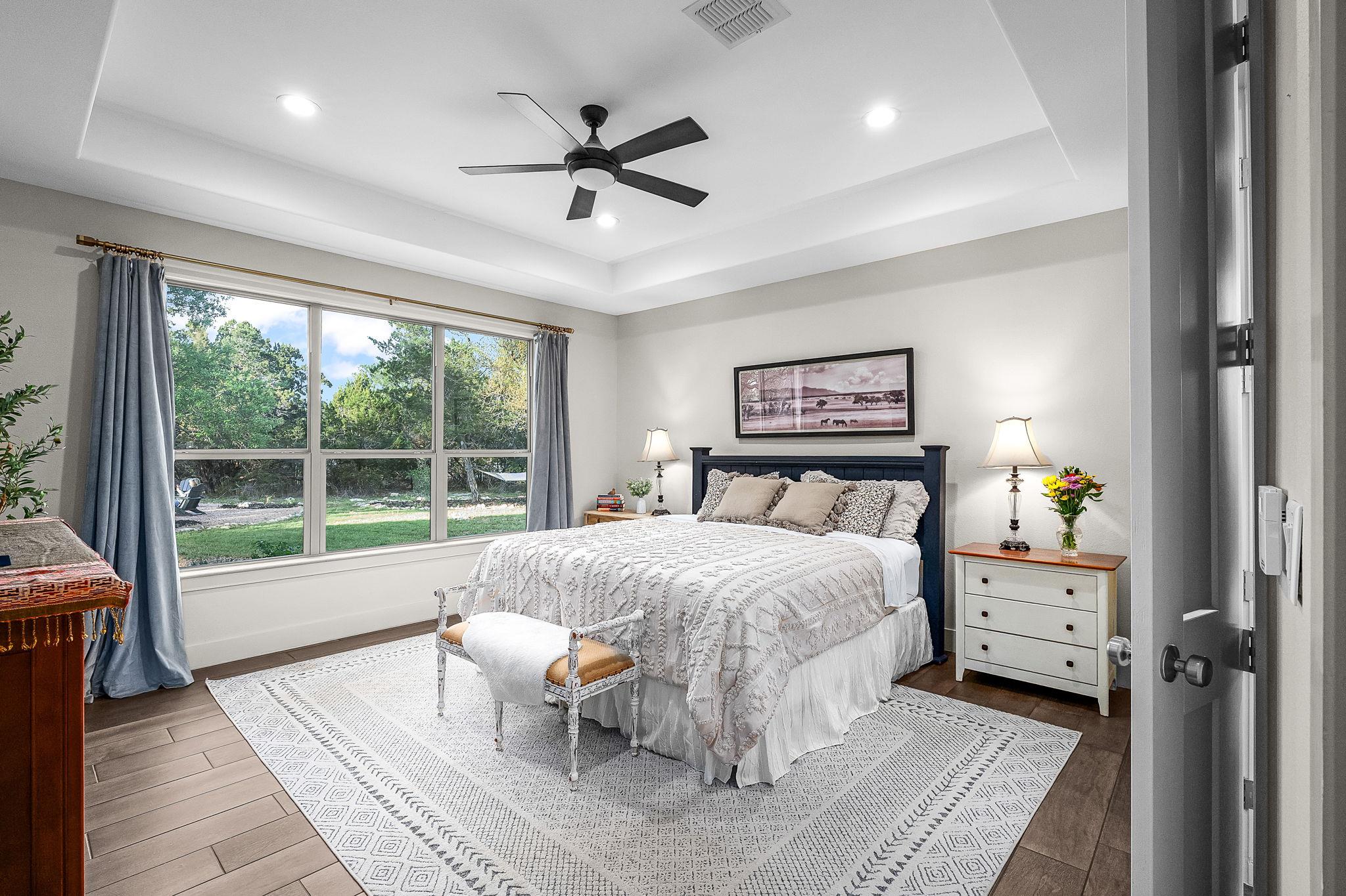 361 Rolling View Ct, Canyon Lake, TX 78133