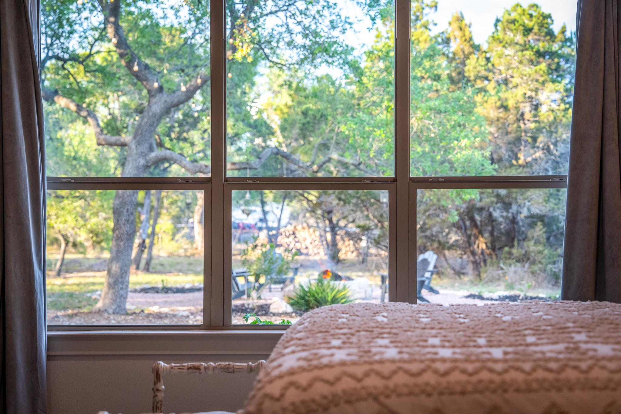 361 Rolling View Ct, Canyon Lake, TX 78133