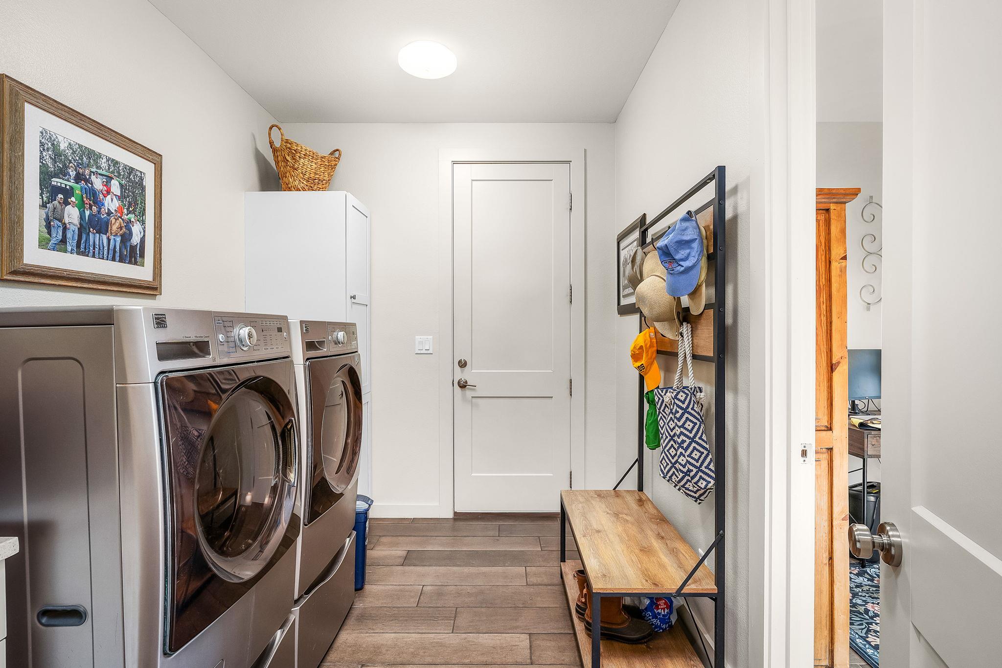 361 Rolling View Ct, Canyon Lake, TX 78133