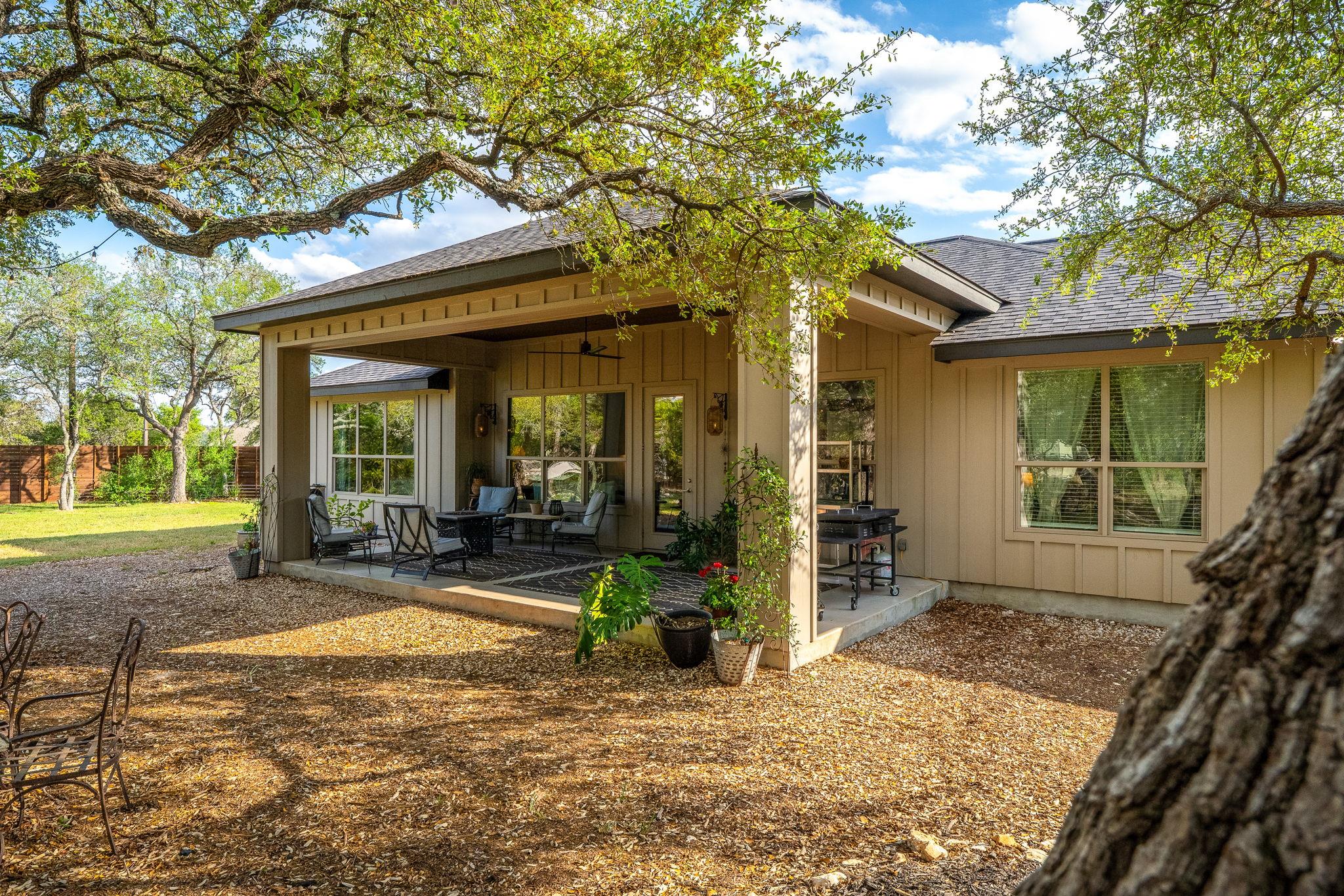 361 Rolling View Ct, Canyon Lake, TX 78133