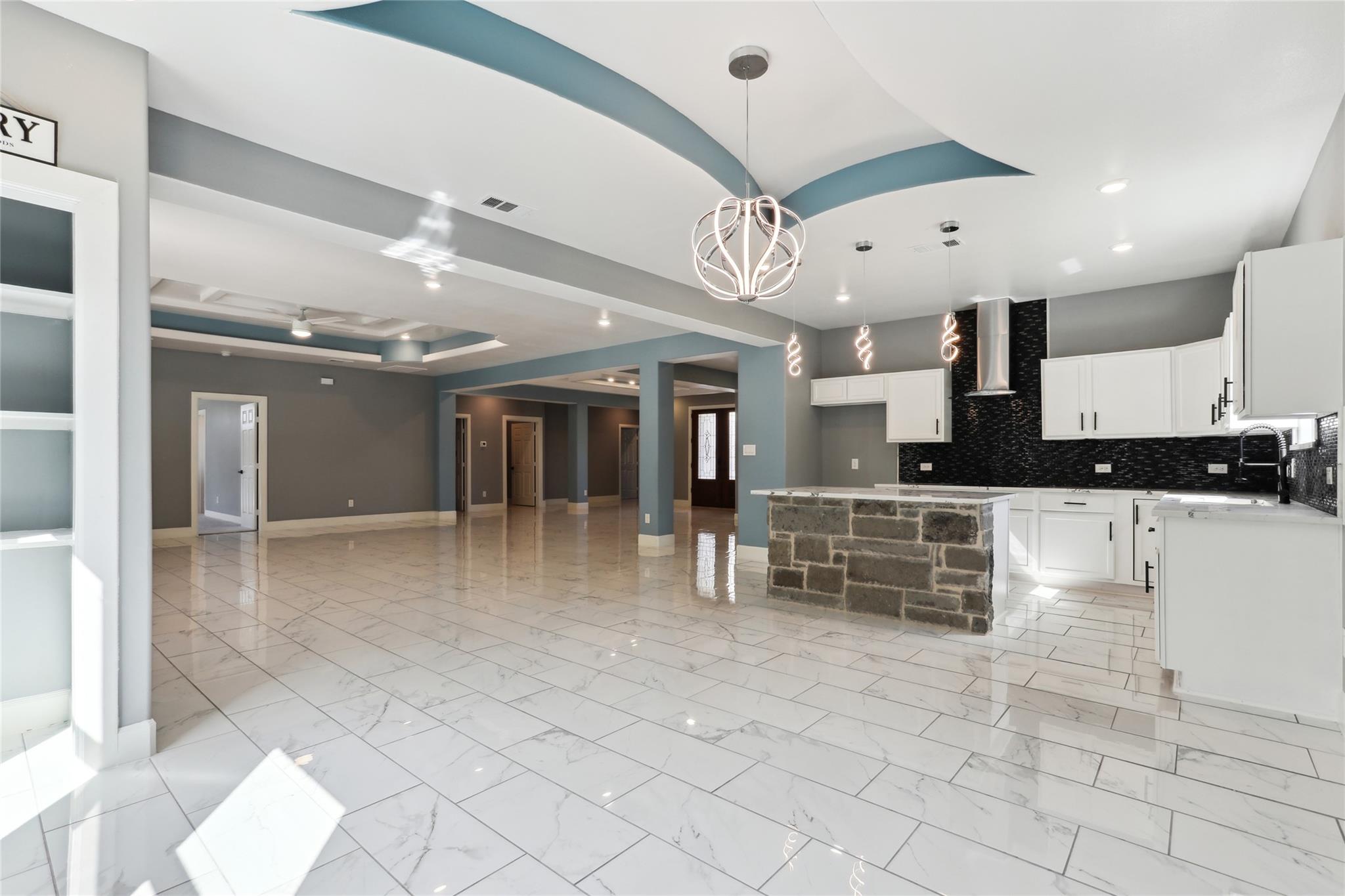 130 Creekwood Trl, Cedar Creek, TX 78612