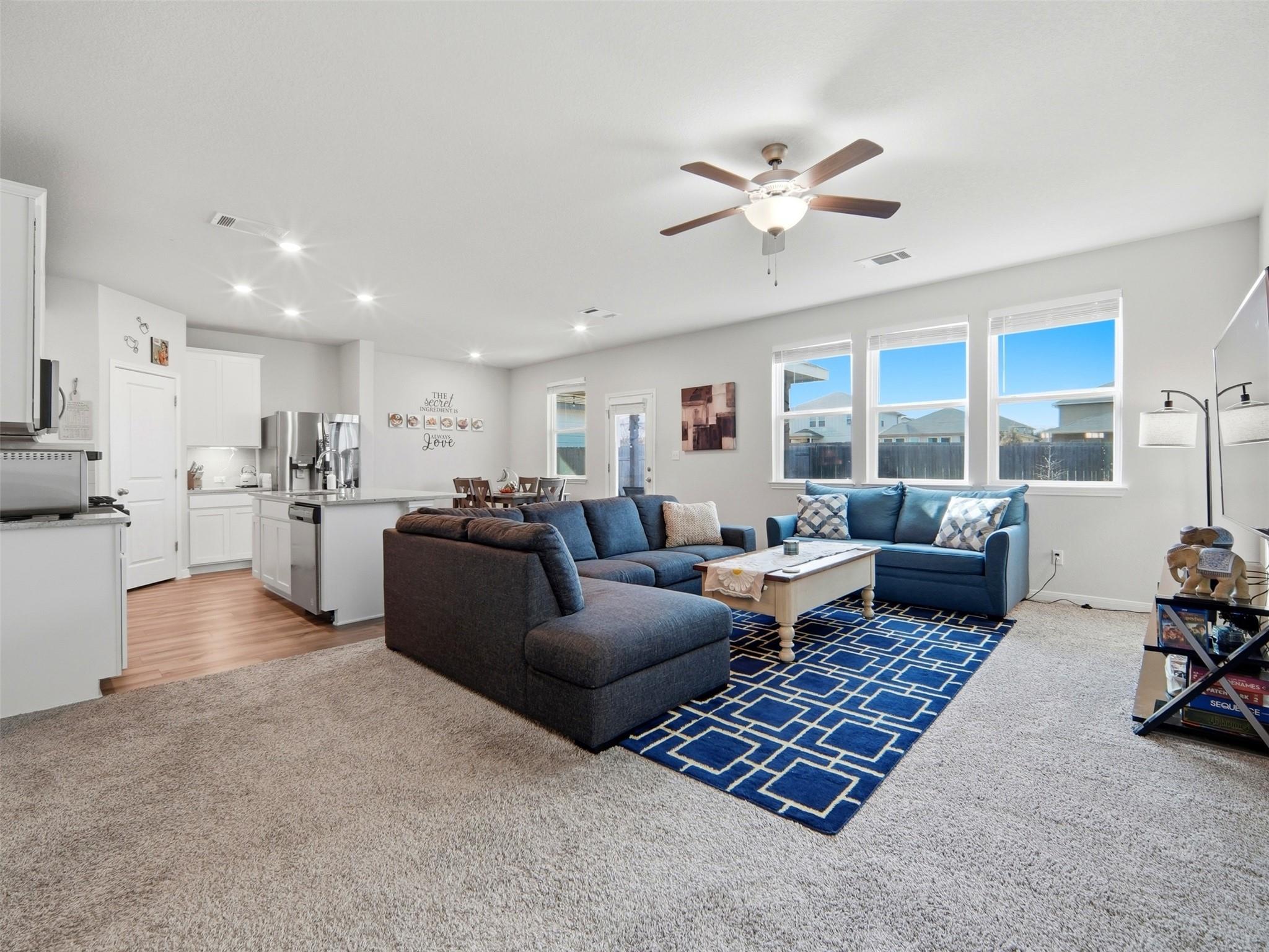 135 Mason Hill Ln, Georgetown, TX 78628