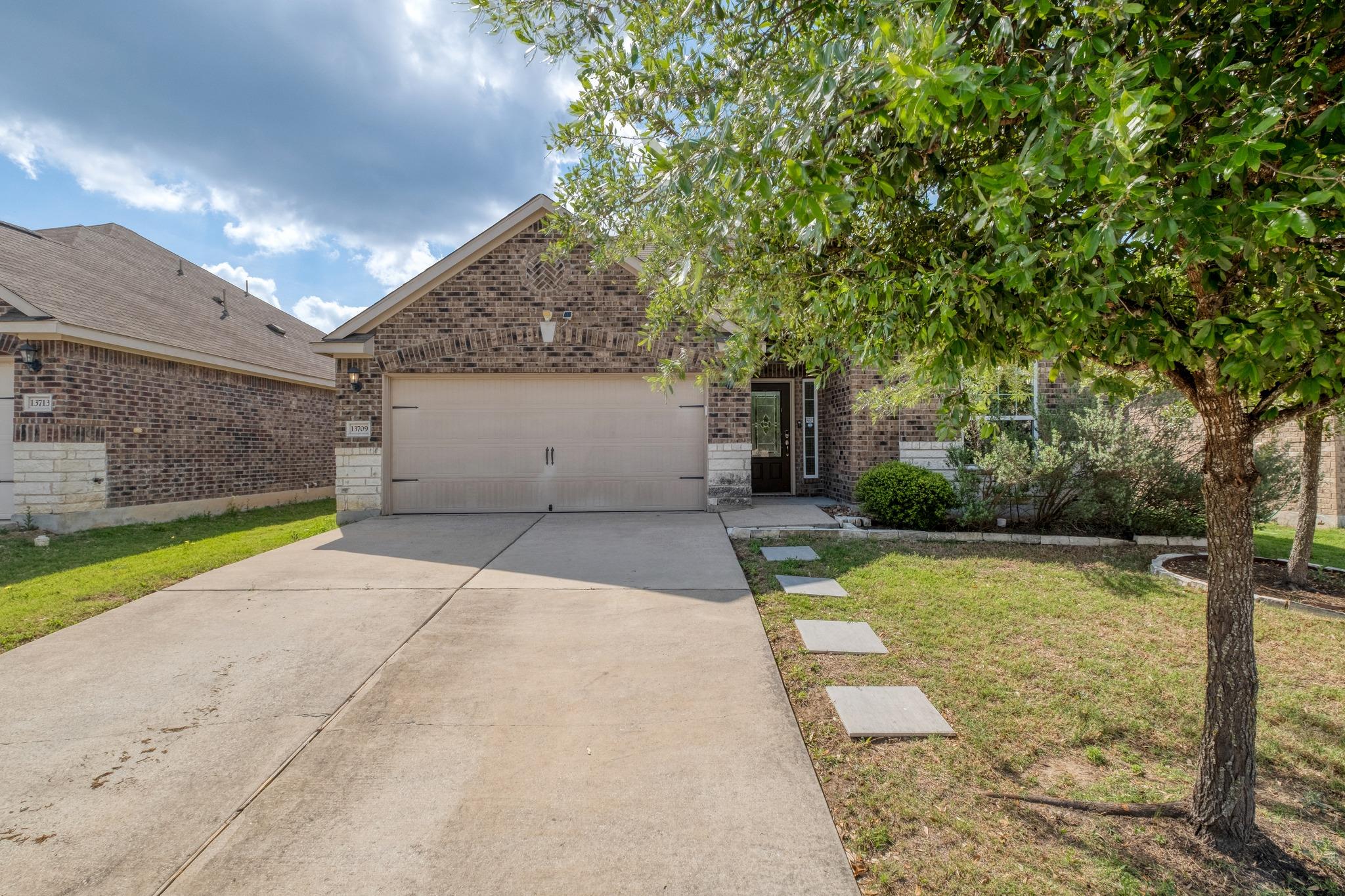 13709 Nelson Houser St, Manor, TX 78653