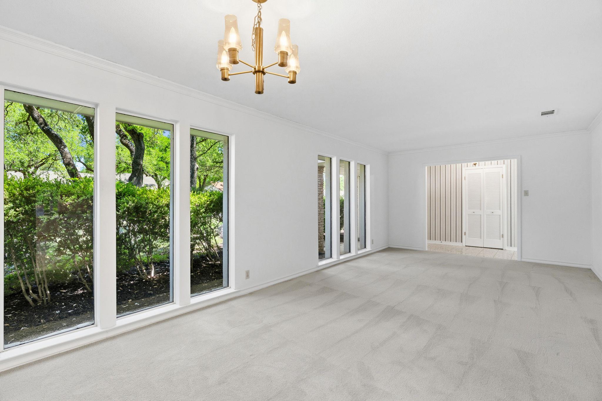 10712 Fountainbleu Cir, Austin, TX 78750