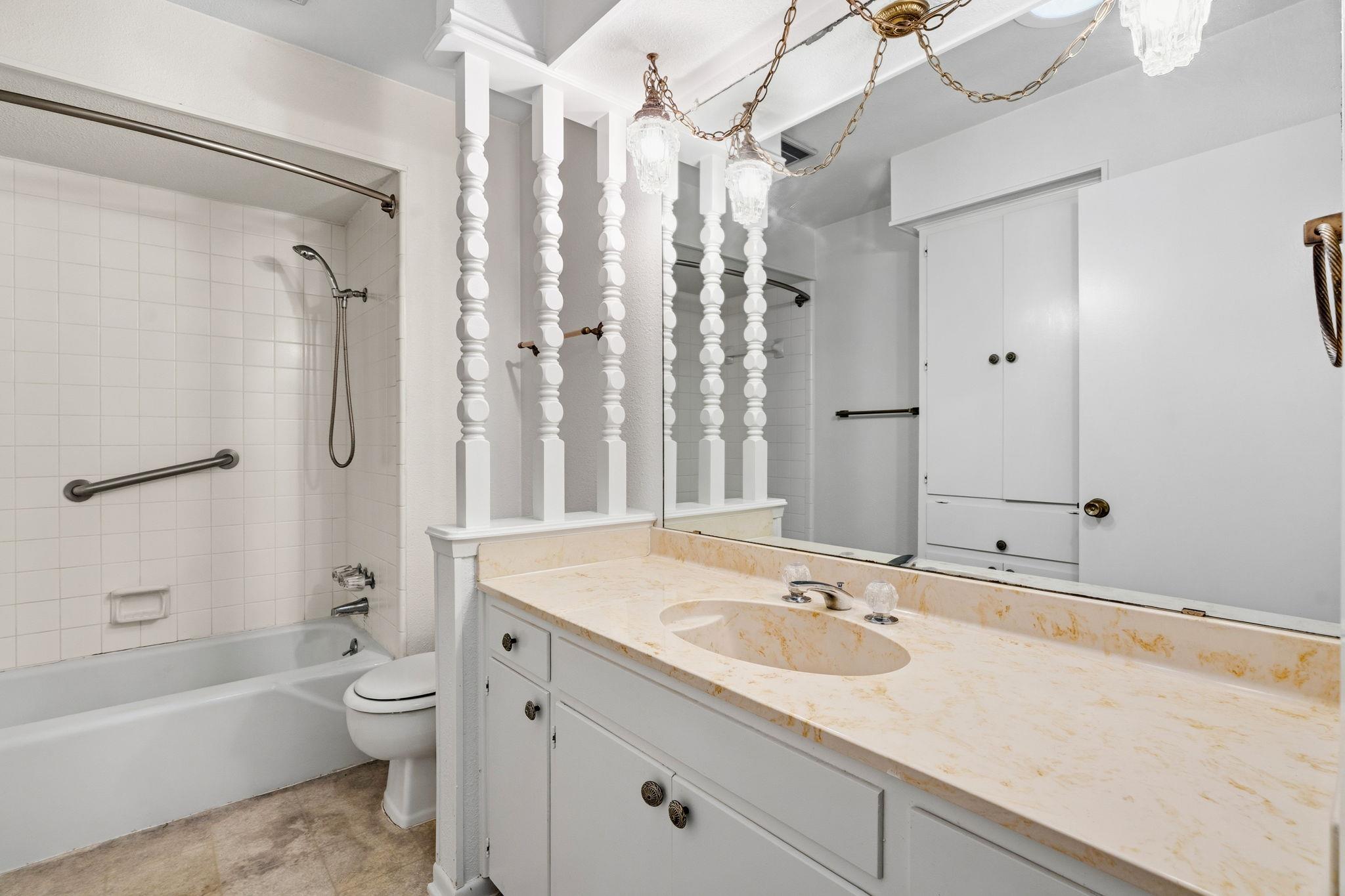 10712 Fountainbleu Cir, Austin, TX 78750