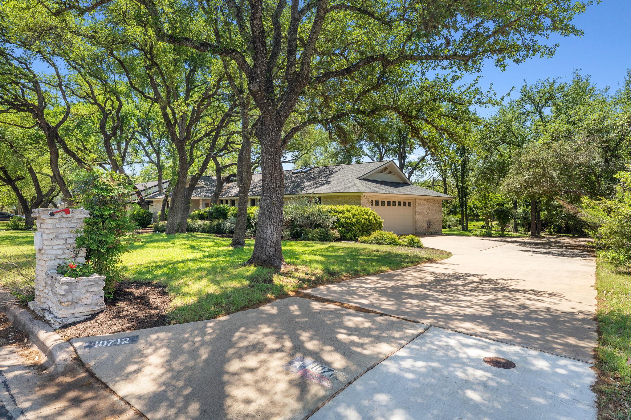 10712 Fountainbleu Cir, Austin, TX 78750