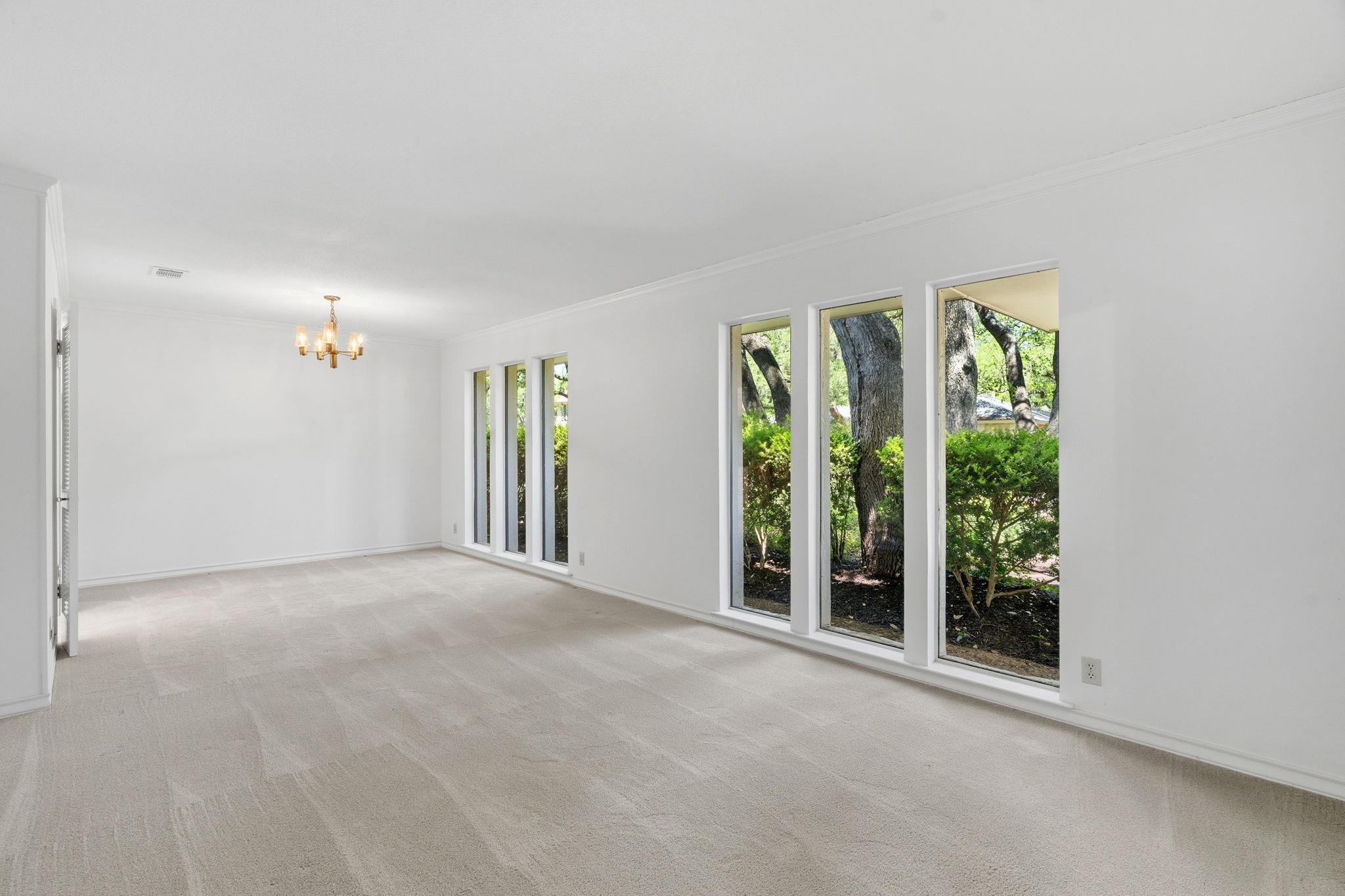 10712 Fountainbleu Cir, Austin, TX 78750