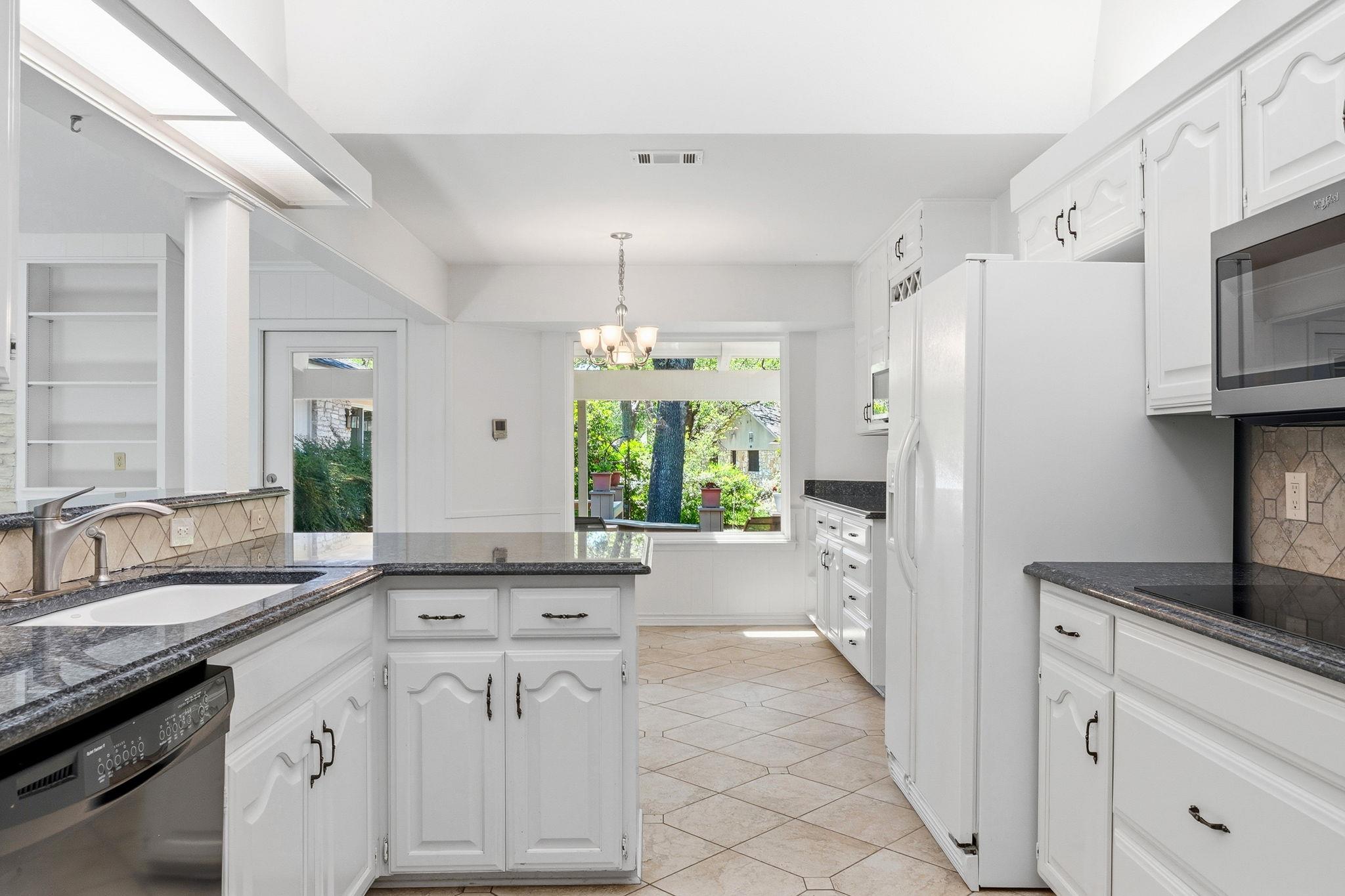 10712 Fountainbleu Cir, Austin, TX 78750