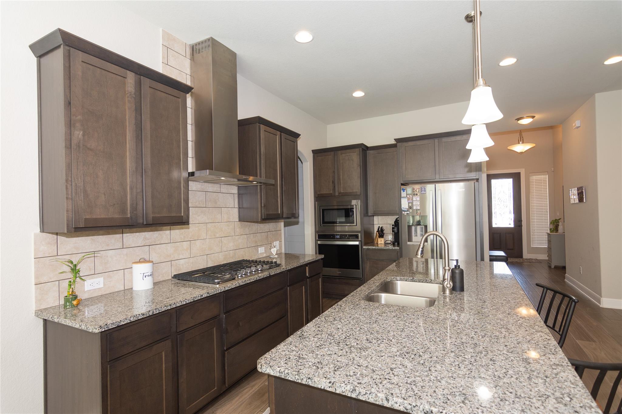 4733 Collins St # 610, Round Rock, TX 78681