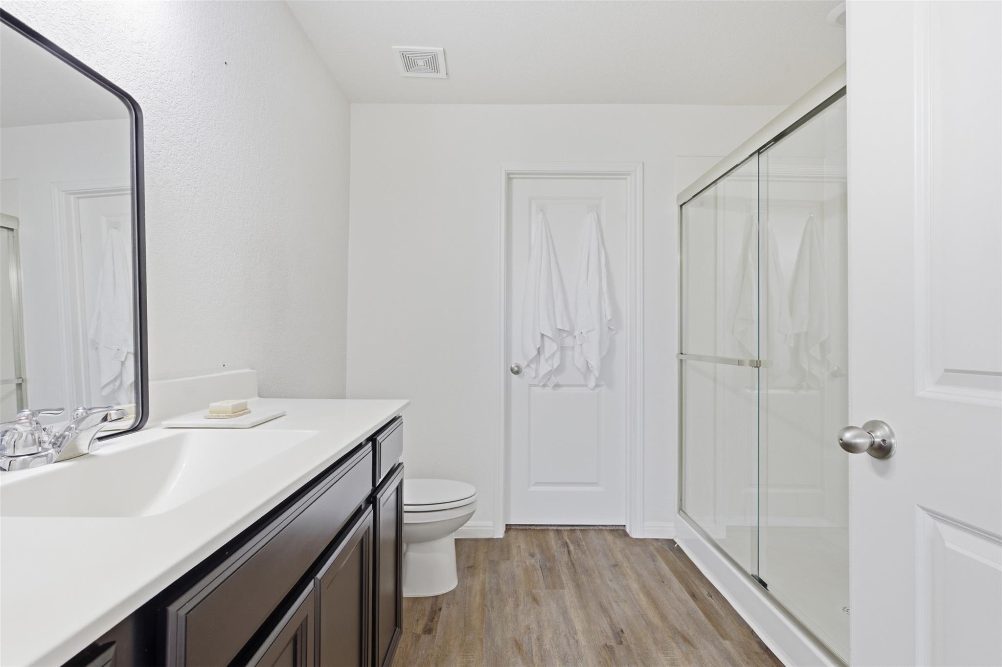 348 Bell Rings Dr, Jarrell, TX 76537