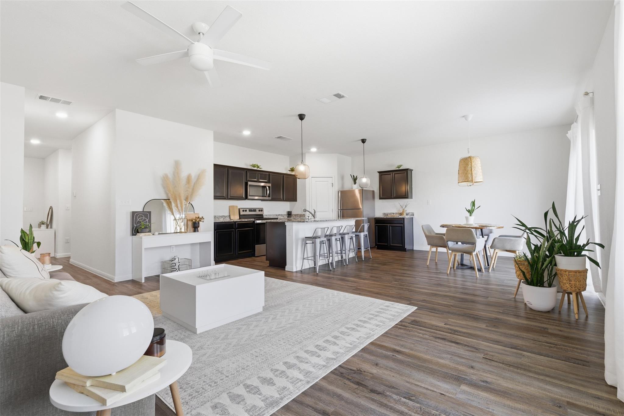 348 Bell Rings Dr, Jarrell, TX 76537