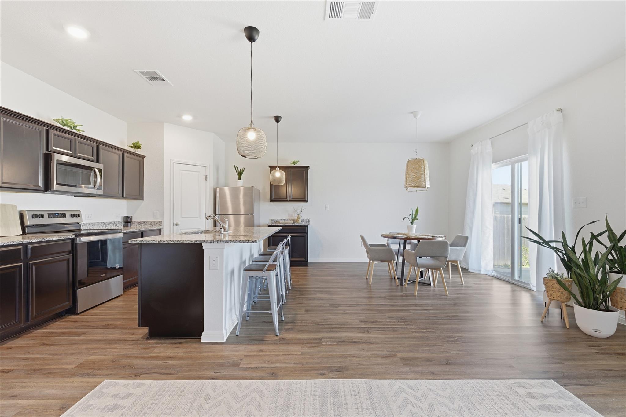 348 Bell Rings Dr, Jarrell, TX 76537