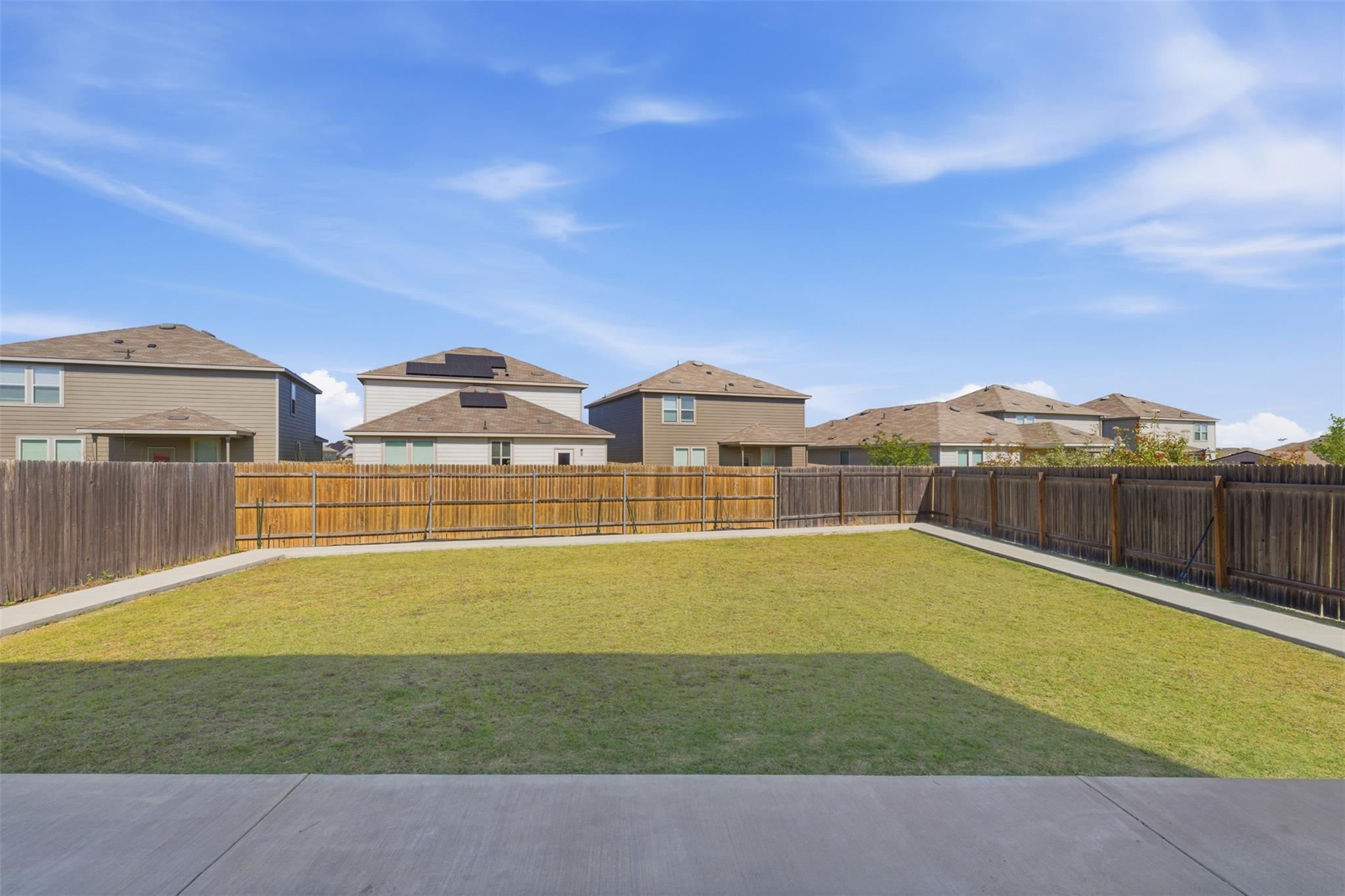 348 Bell Rings Dr, Jarrell, TX 76537